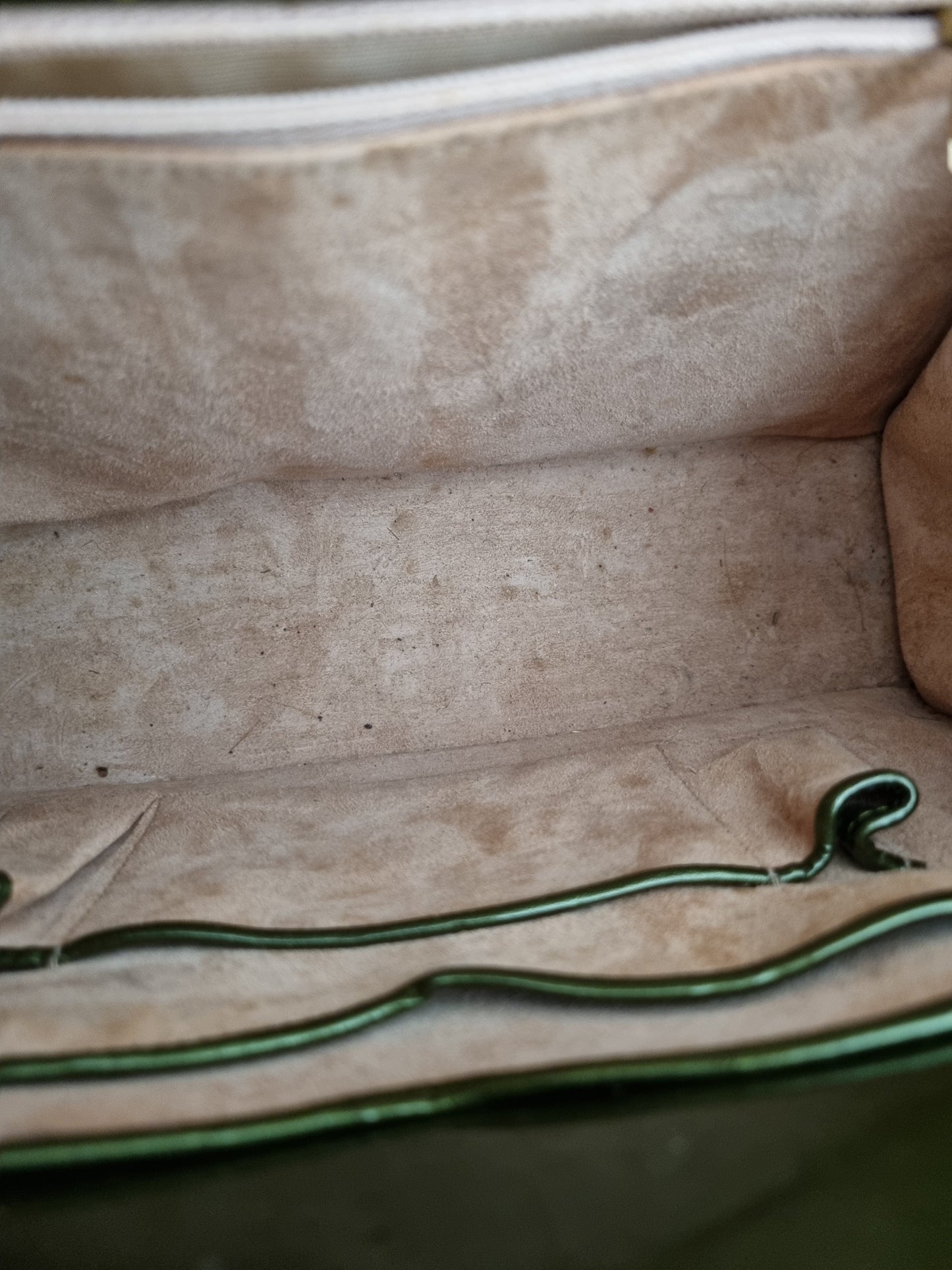 Top Handle Stunning Green Codix Handbag. Made in England. Vintage