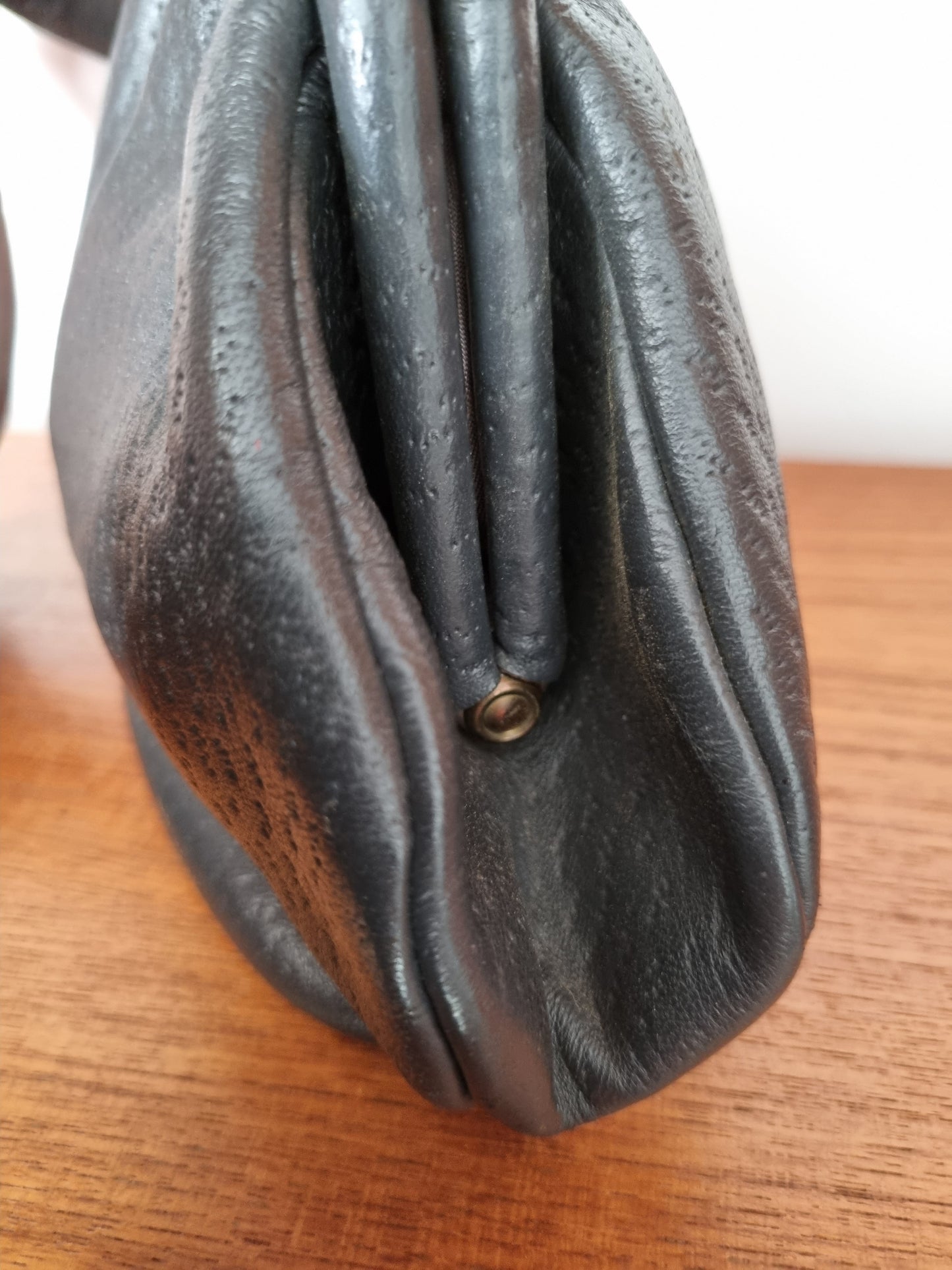 Grey Freedex 1940s Leather Kelly Handbag. Made in England. Vintage