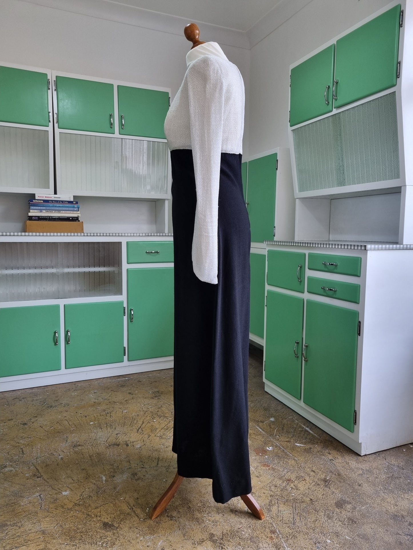Handmade 1960s MidSize Vintage Dress UK 14