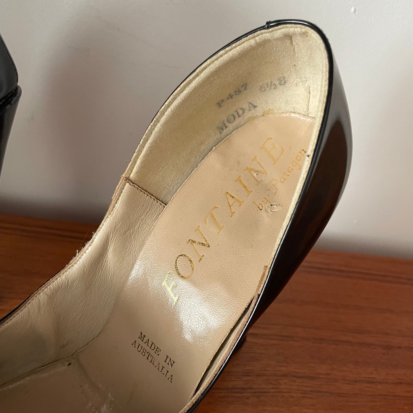 Fontaine by Pierre Fontaine Black Patent Bow Heeled Shoes UK 6