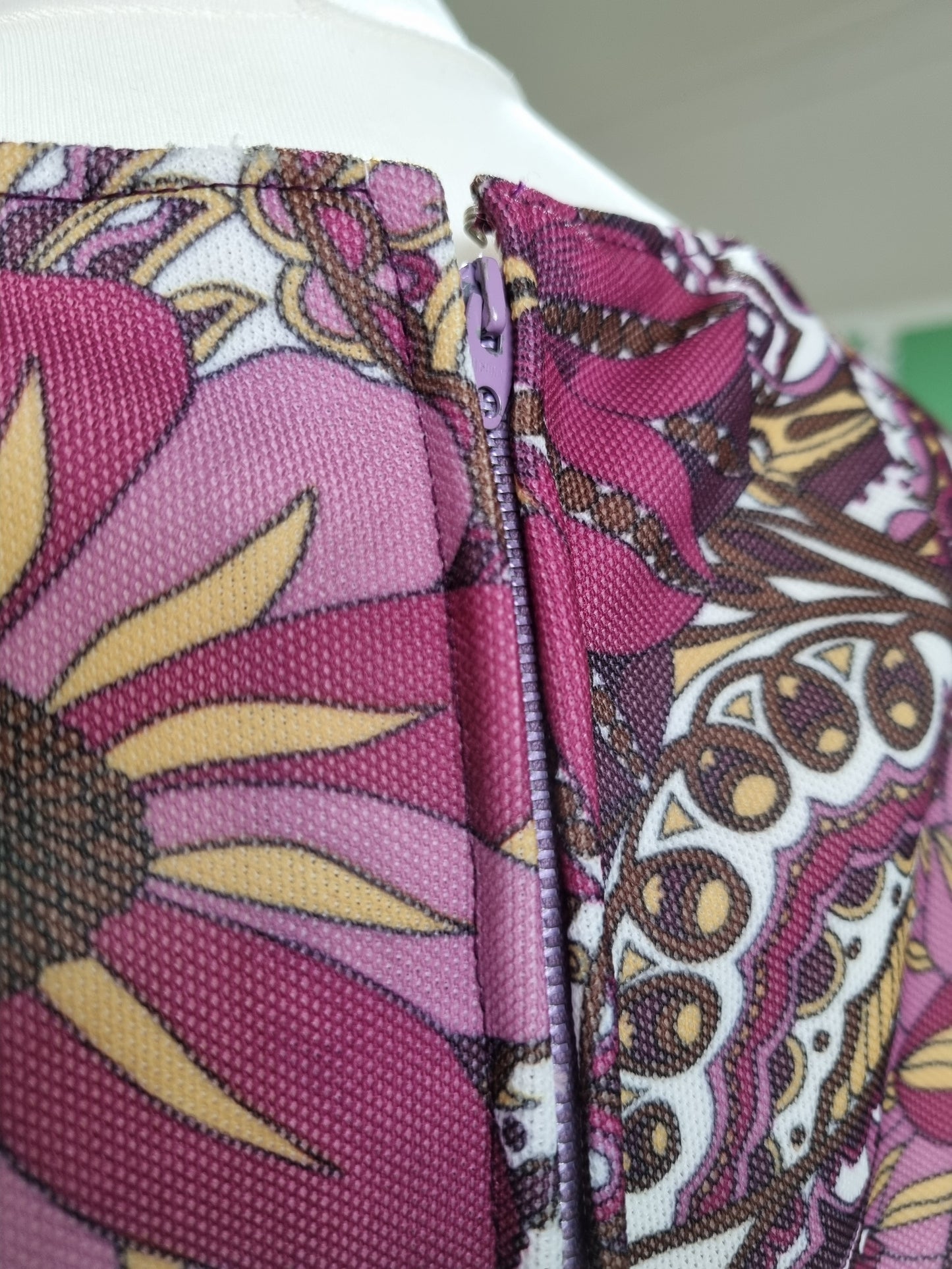 Handmade 1960s Vintage Purple and Brown Floral Paisley Sleeveless Dress UK 14
