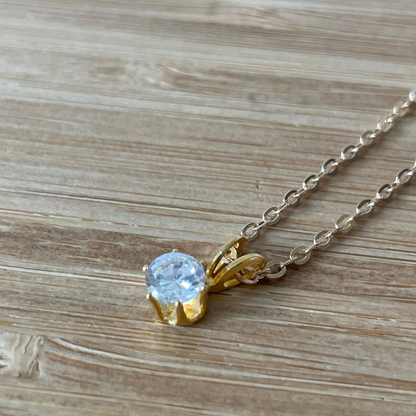 Necklace Vintage Round Gold Tone Cubic Zirconia Drop Pendant