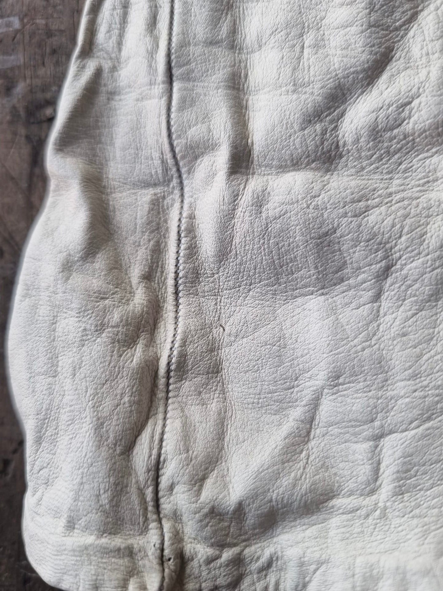 Vintage White Leather Long Gloves with Stitched Detailing Size 6