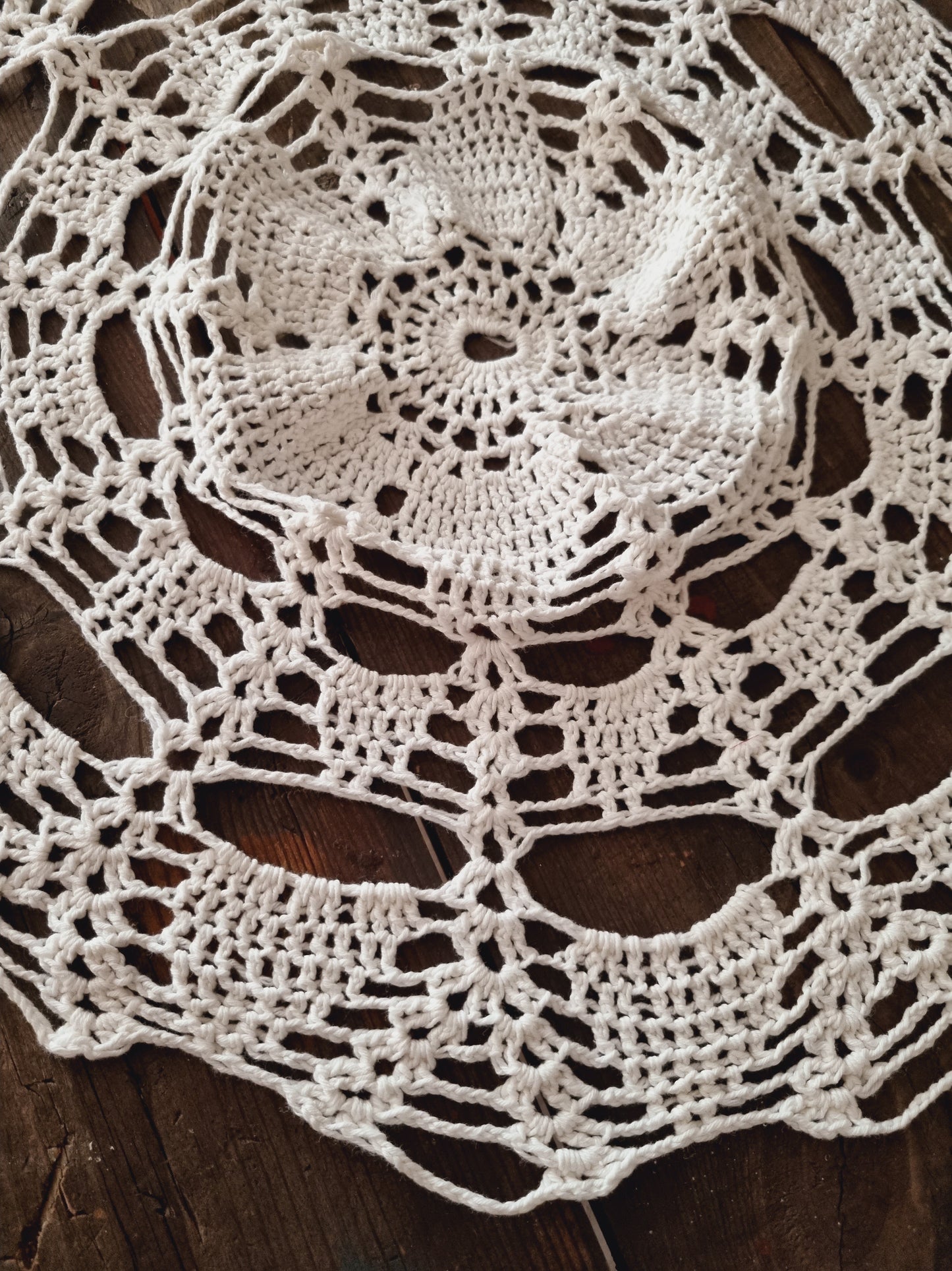 Vintage Cream Oval Large Doily for Timeless Home Décor