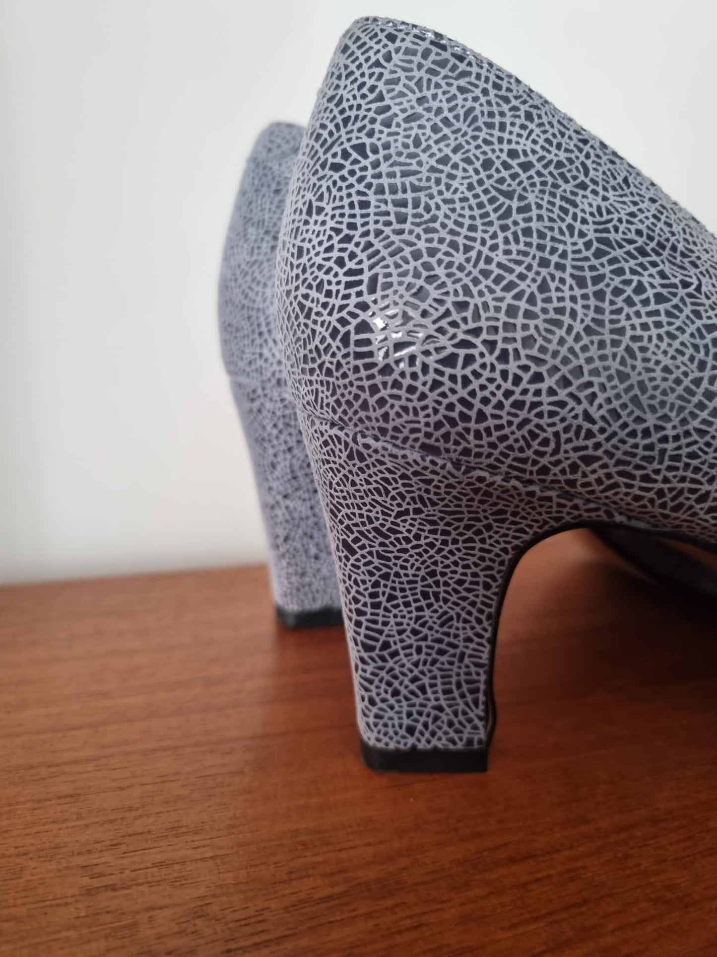 Vintage Van Dal Navy Blue Soft Square Toe Heeled Shoes Size 7