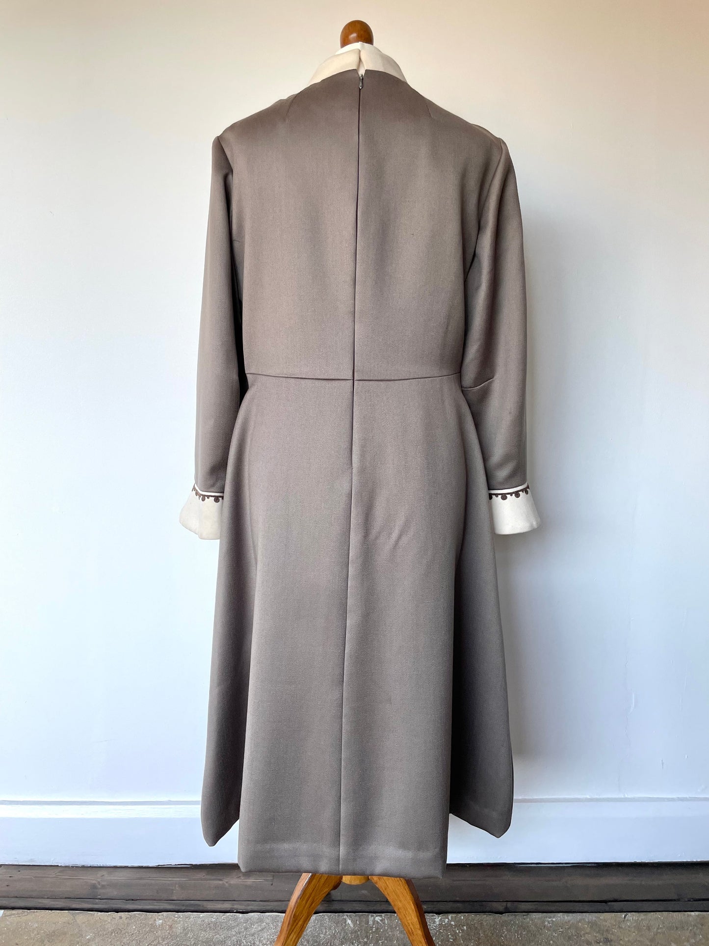 Vintage Petite Francaise Grey Green Bell Sleeve Dress
