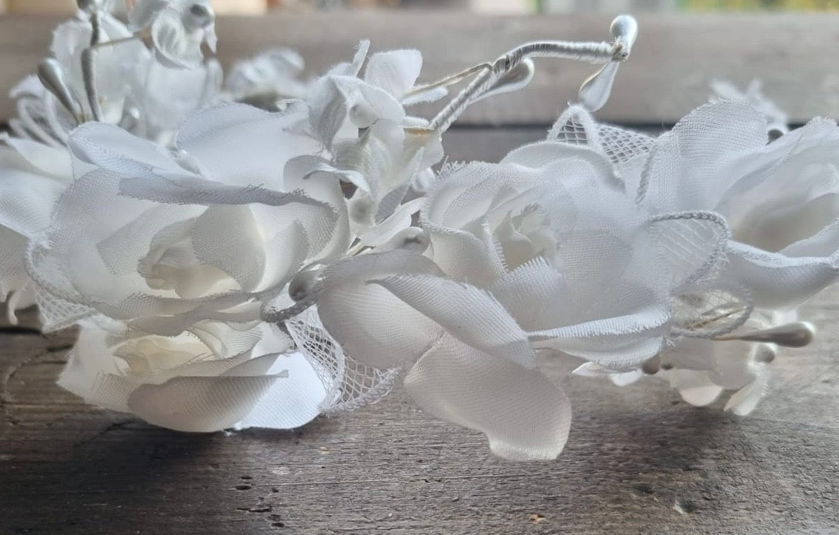 Vintage Bridal Wedding Tiara with Floral and Pearlised Detailing