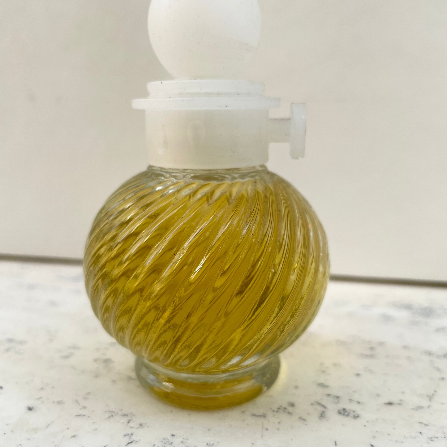 Vintage Avon Fragrance Lamp Moonwind Full 30ml Missing Shade