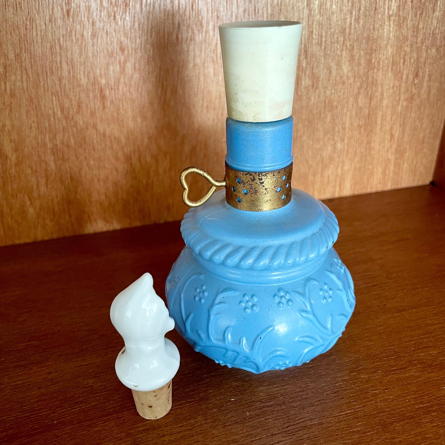 Vintage Courting Lamp Elegance Eau De Cologne 197071. 90% Full, 150ml.