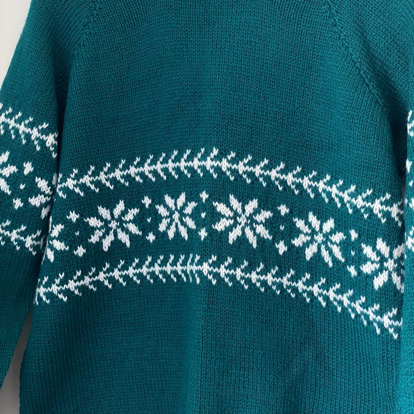 Vintage Handmade Blue and White Knitted Farisle Snowflake Jumper
