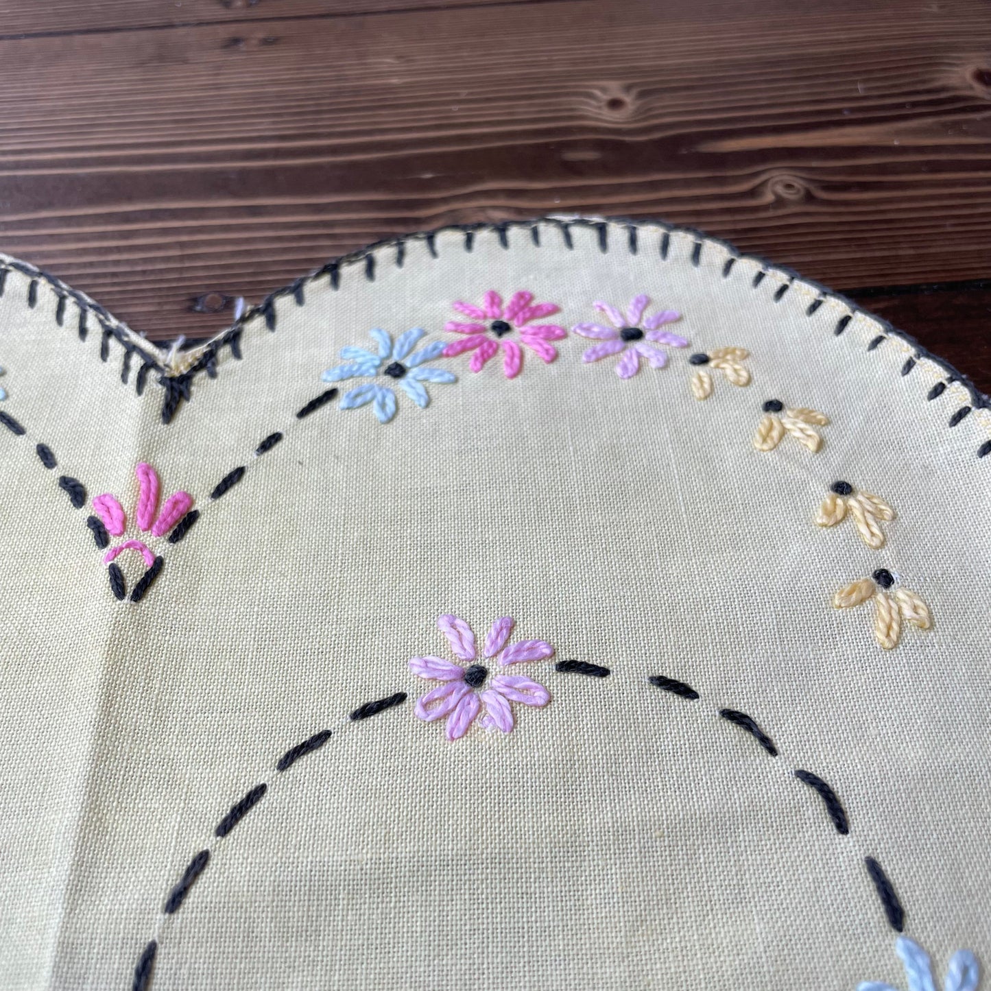 Vintage Pastel Yellow Heart Floral Hand Embroidered Place Mat