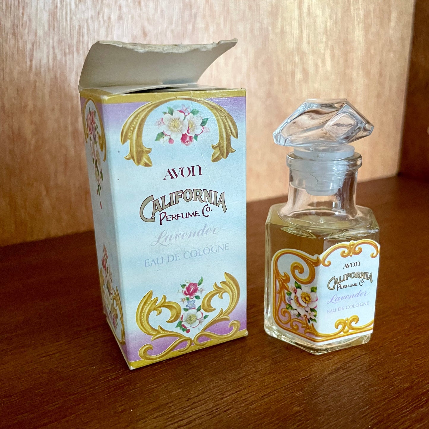 Vintage Avon California Perfume Co Lavender Eau De Cologne Boxed Perfume. Glass Bottle. 30ml.