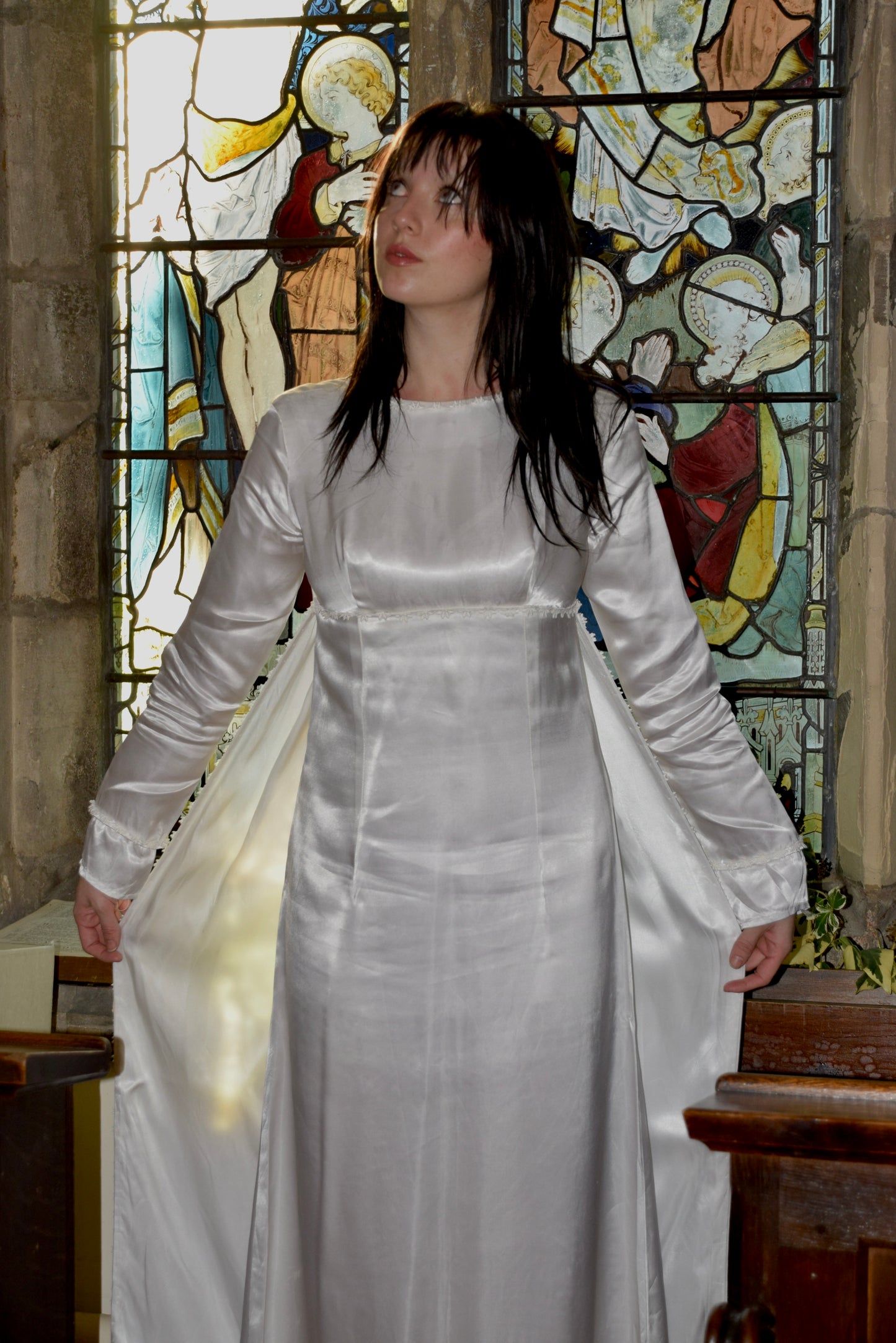 Vintage 60s White Empire Line Wedding Dress UK12 with Train