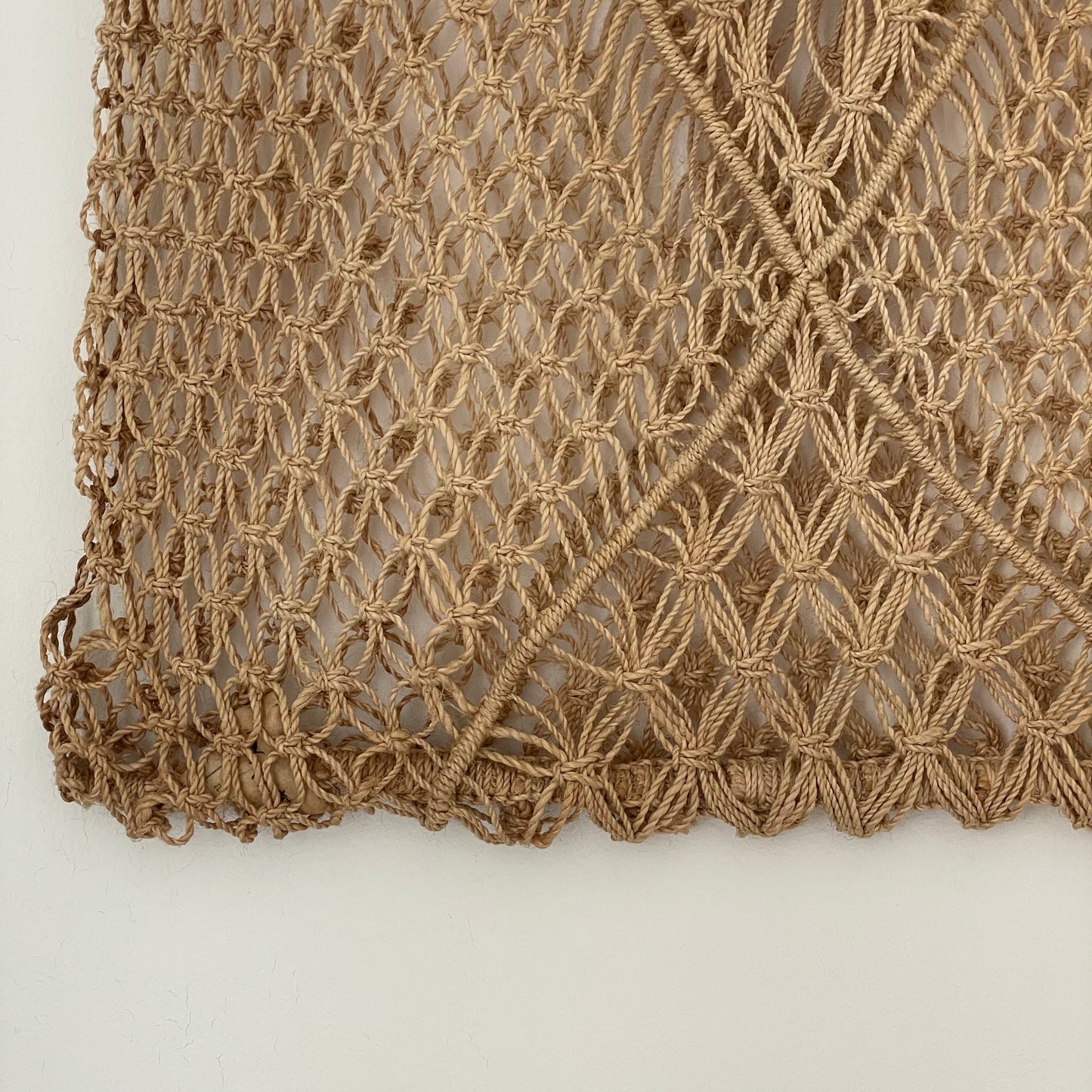 Handwoven Raffia String Wooden Handle Vintage Bag Collectable