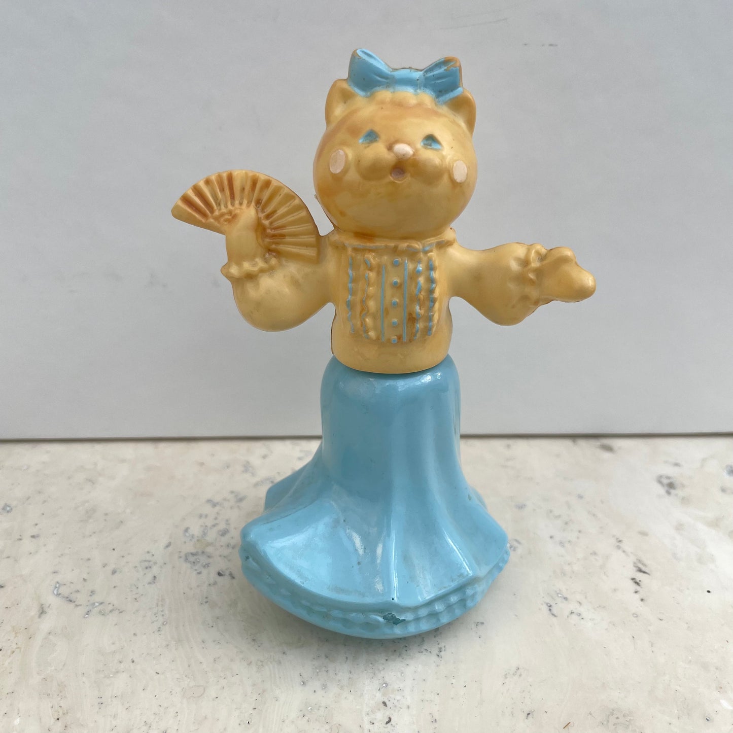 Vintage Avon Felina Fluffles Kitty Cat Eau De Cologne 40ml