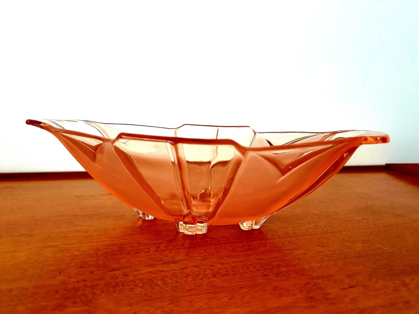 Glass Bowl 1930s Deep Pink Dish with Feet Vintage Homeware. Display Item
