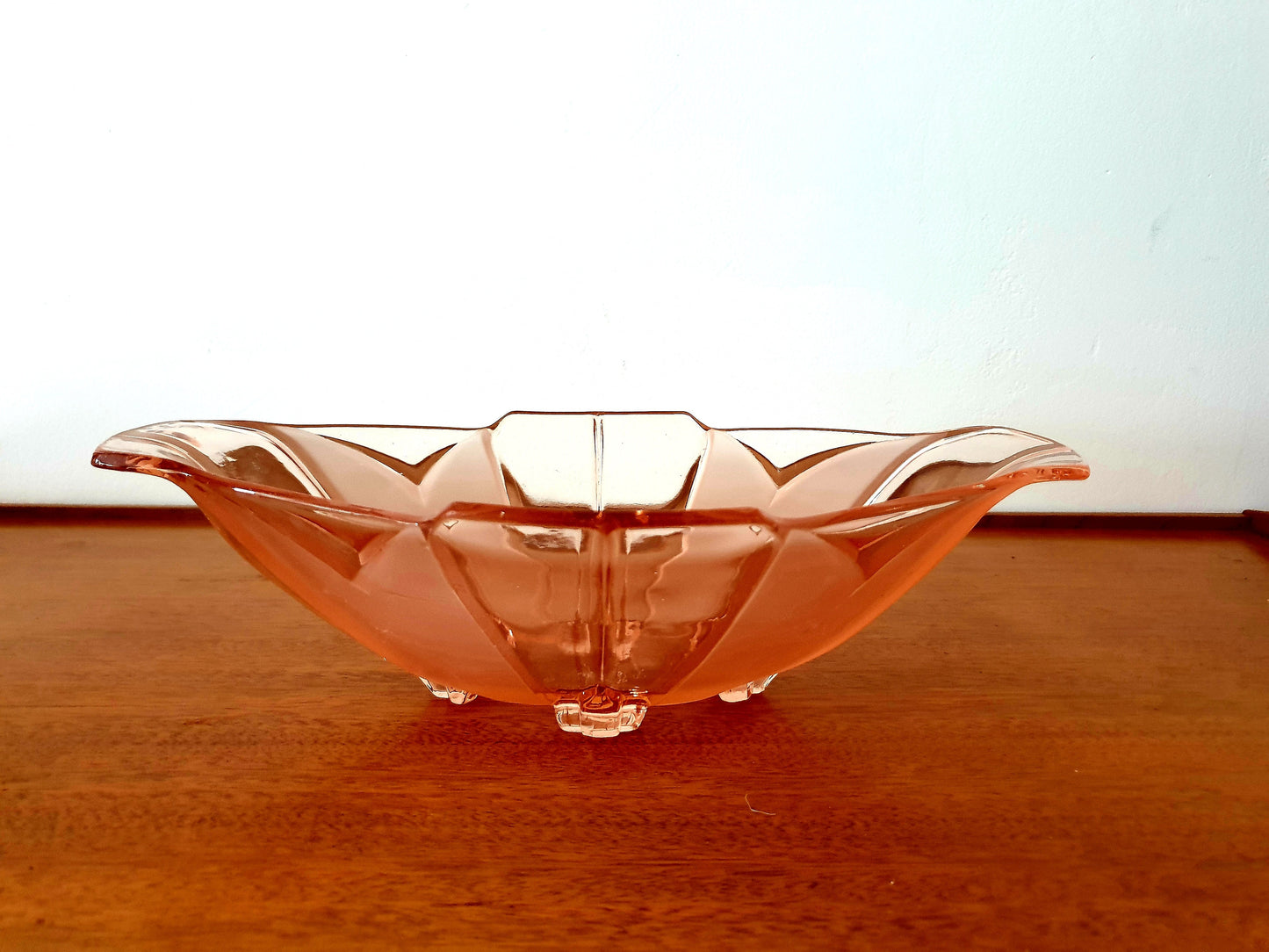Glass Bowl 1930s Deep Pink Dish with Feet Vintage Homeware. Display Item