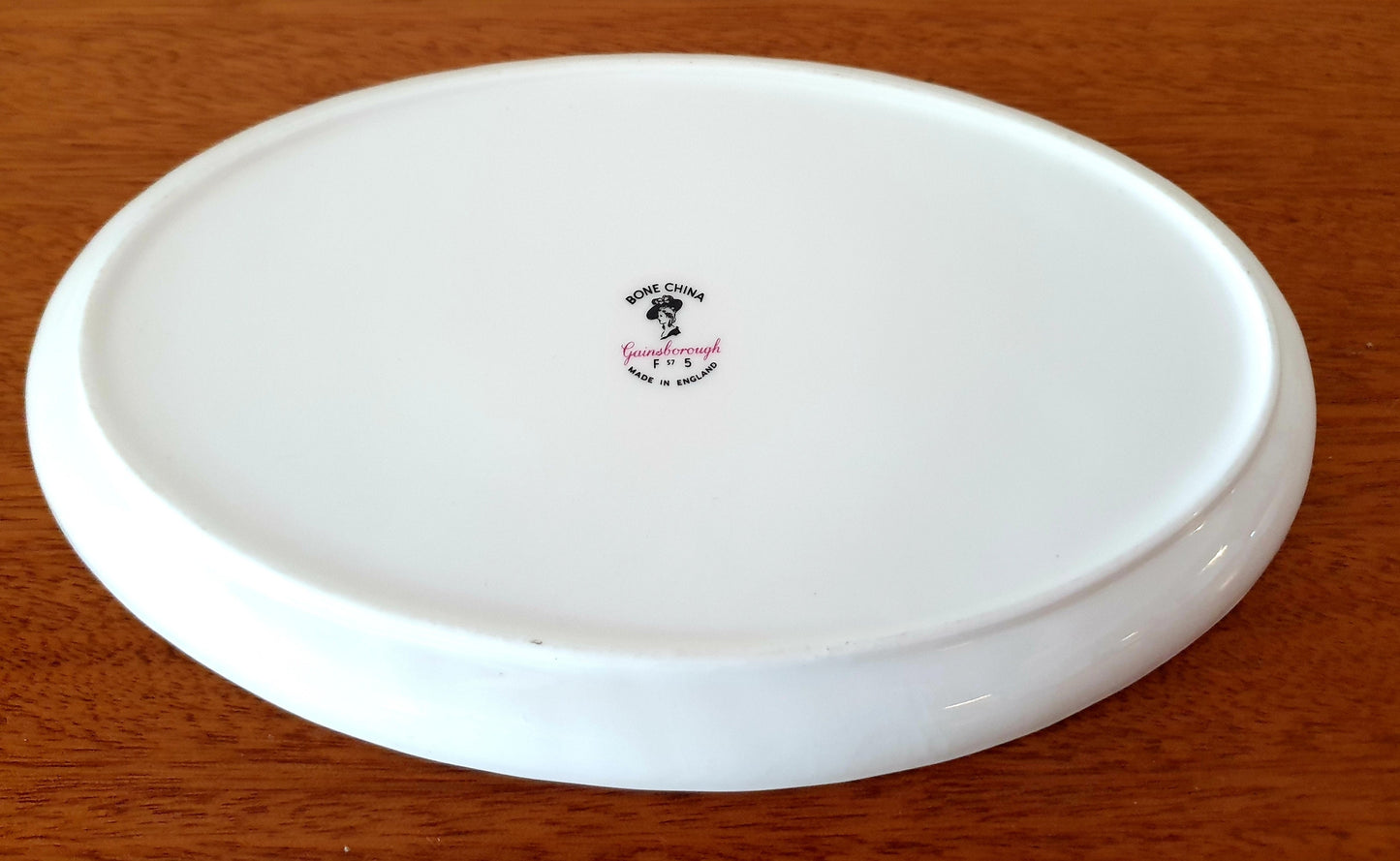 Oval Porcelain Gainsborough Rosebud Dish for Elegant Serving
