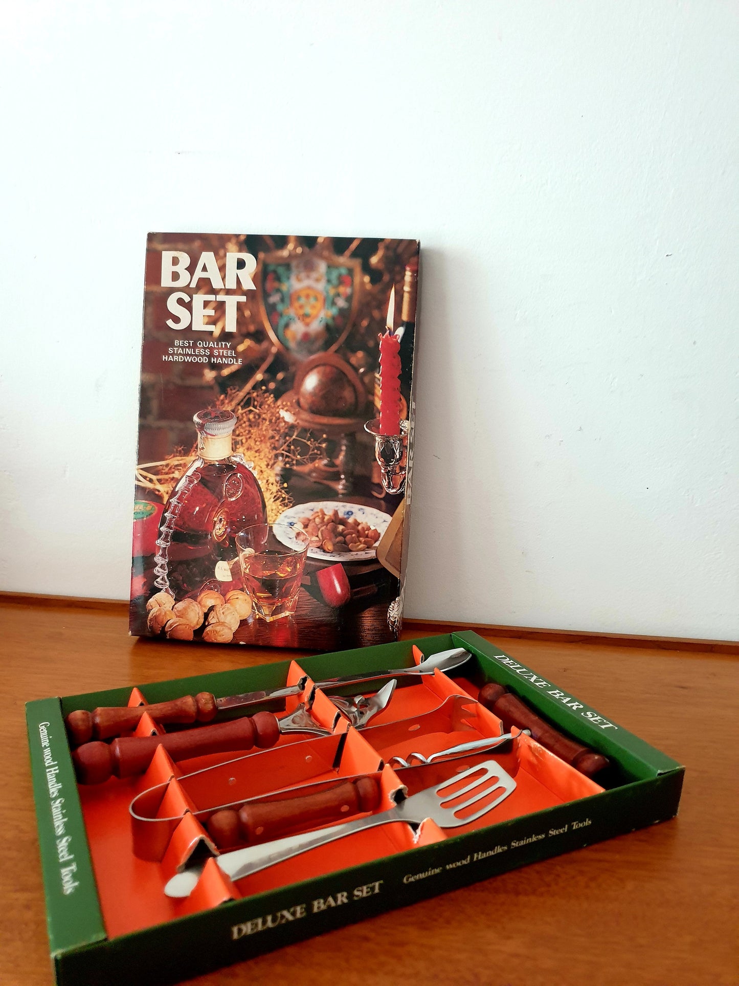 Packaged 6 Piece Deluxe Bar Set for Stylish Cocktail Mixing