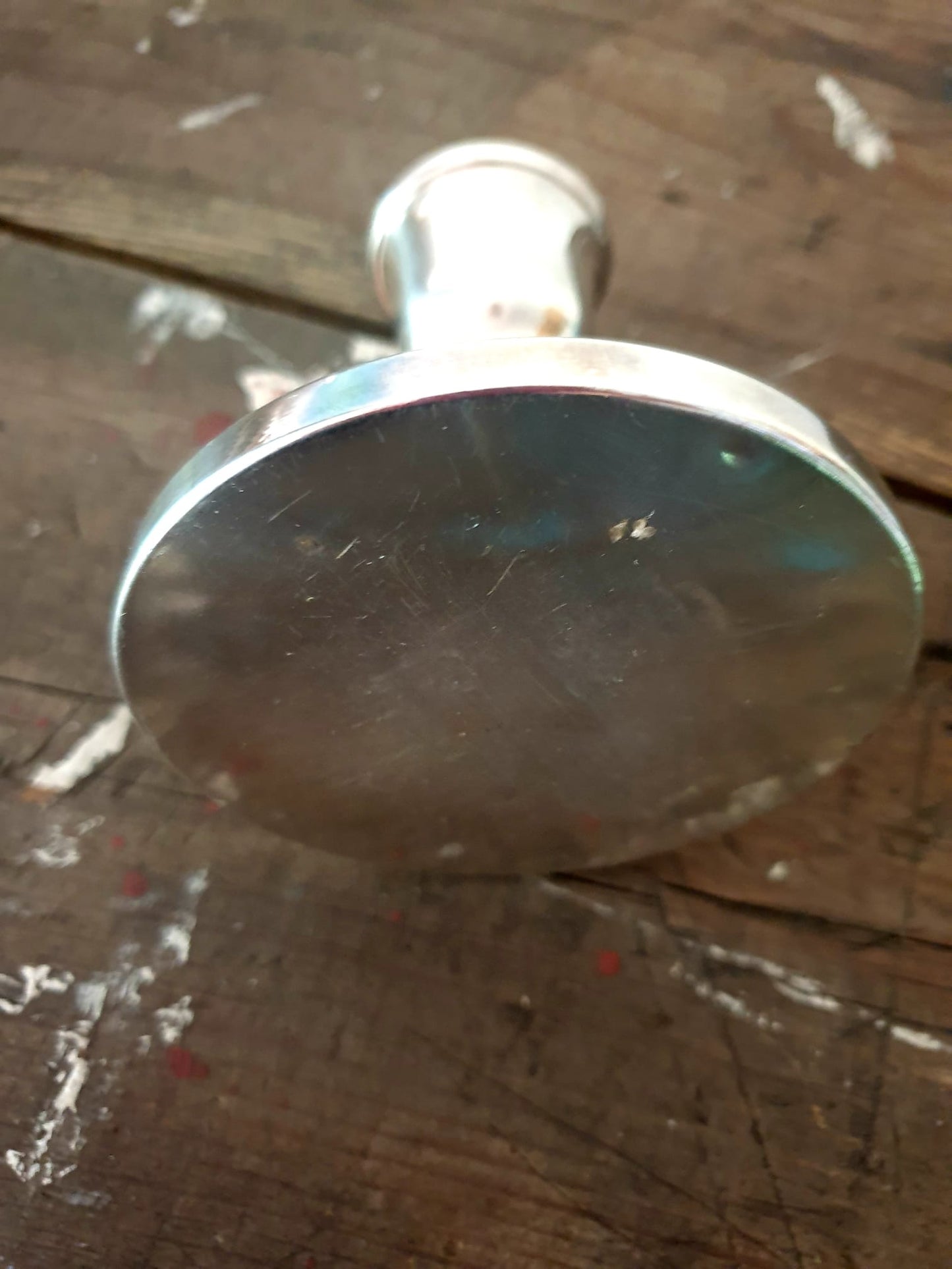 Vintage Metal Candle Holder for Elegant Home Décor