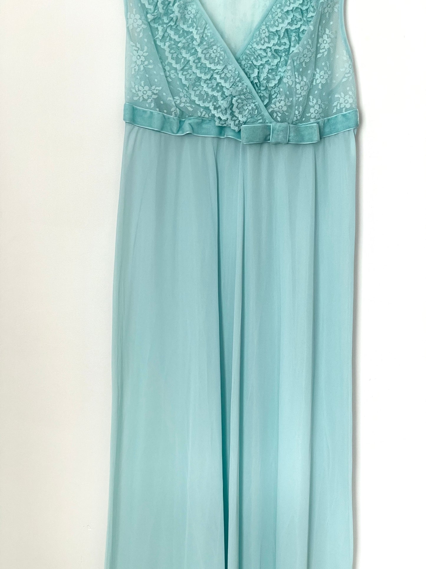 Vintage Blue Lace Bust Long Sleeveless Slip Dress for Elegant Style