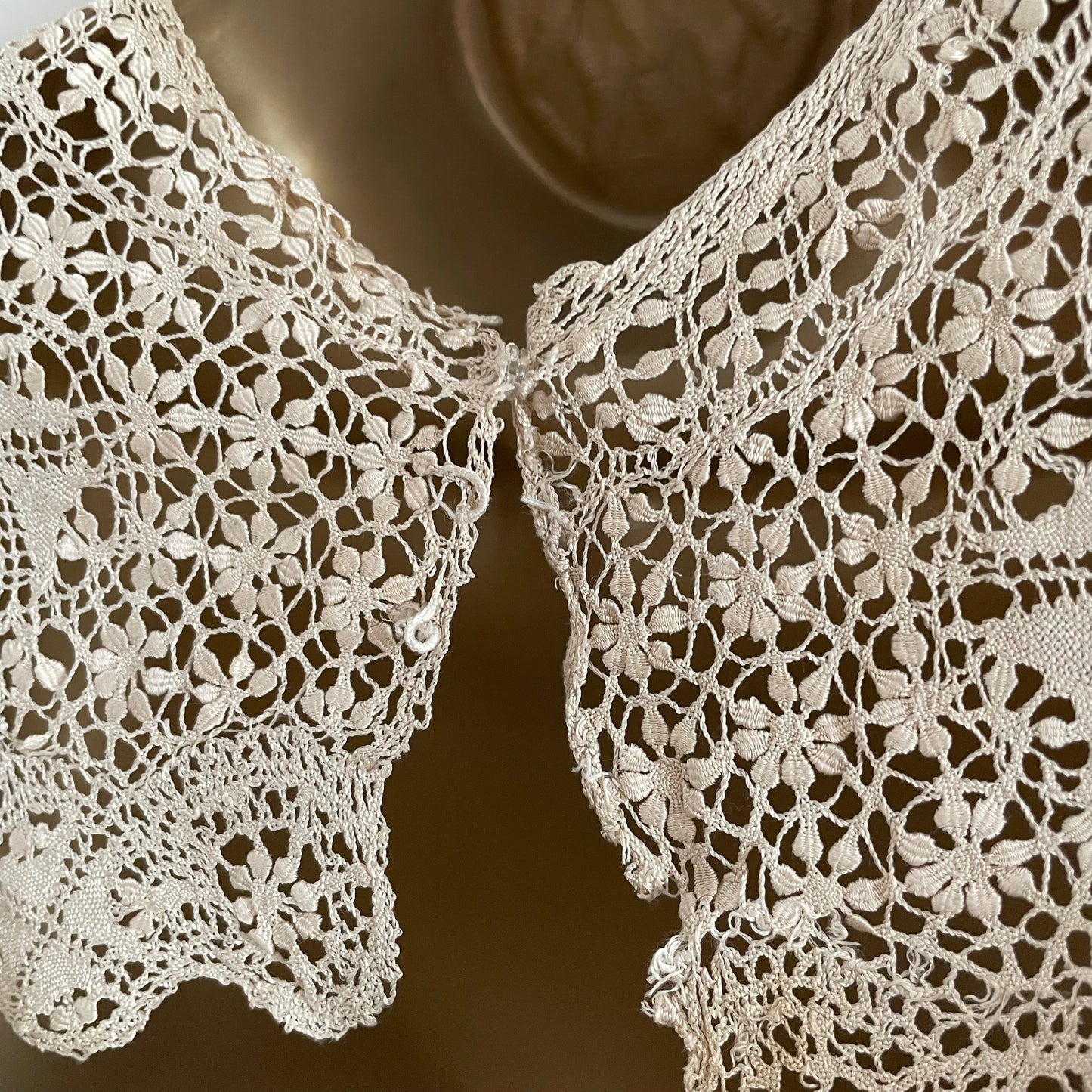 Antique Handmade Cream Lace Collar with Intricate Pointed Star Design