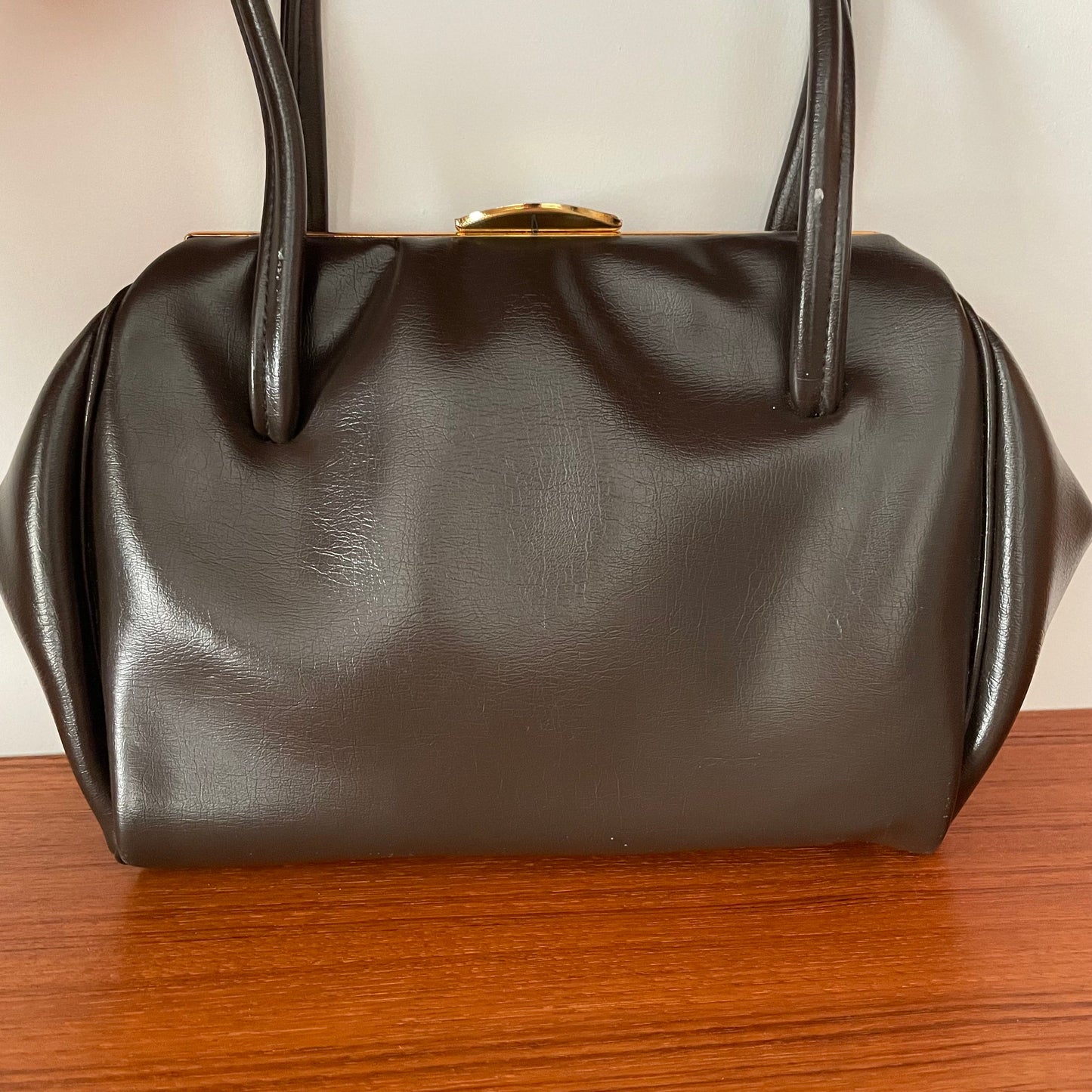 Soft Brown Kelly Handbag With Gold Hardware Vintage