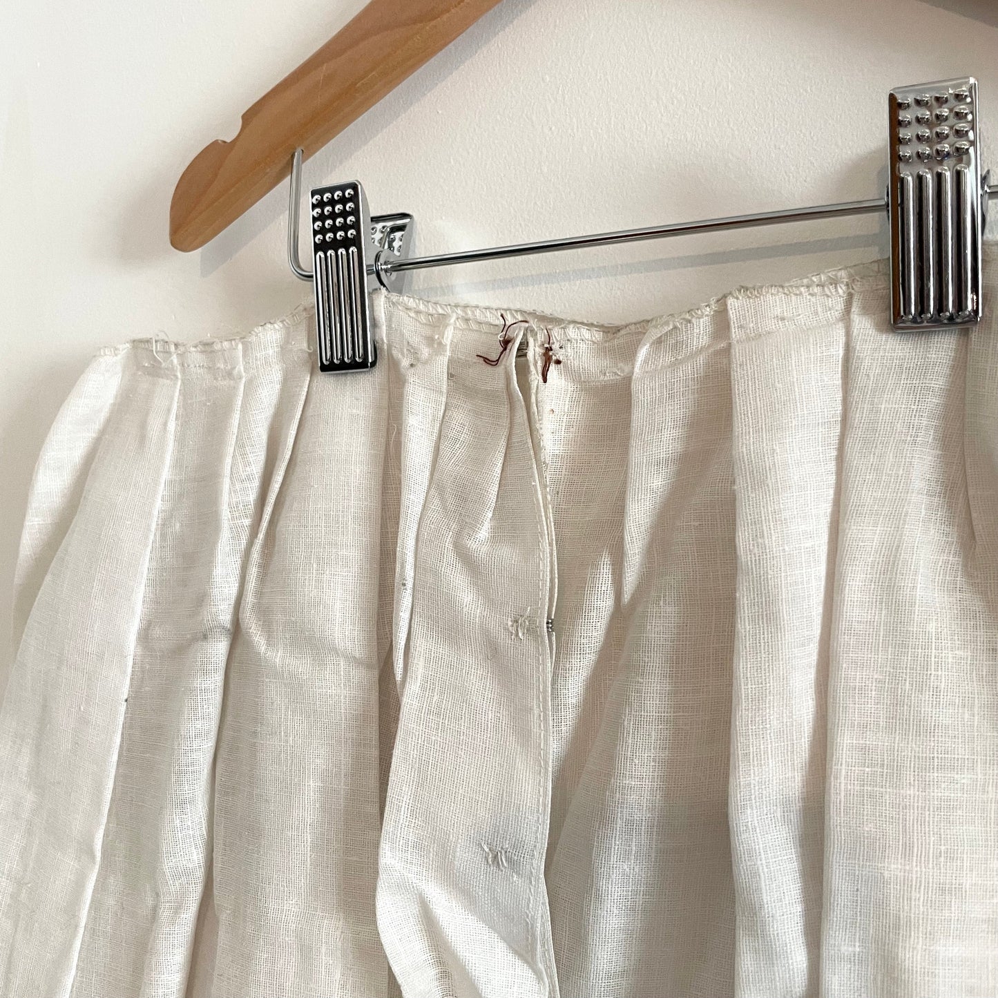 Vintage Under Skirt Heavy Material Antique Pleated Creamy 40s