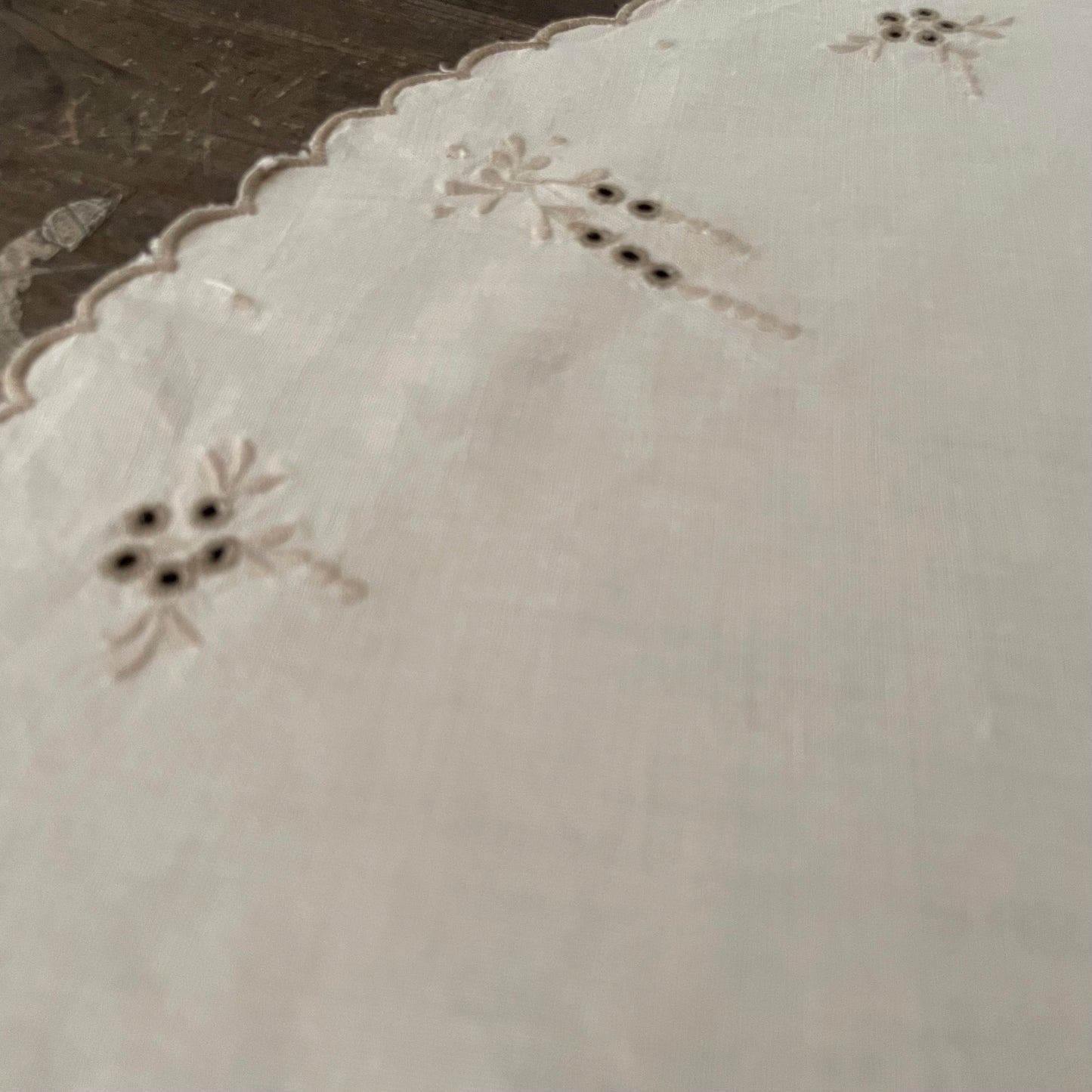 Vintage Round Placemat in Beige and White with Embroidery