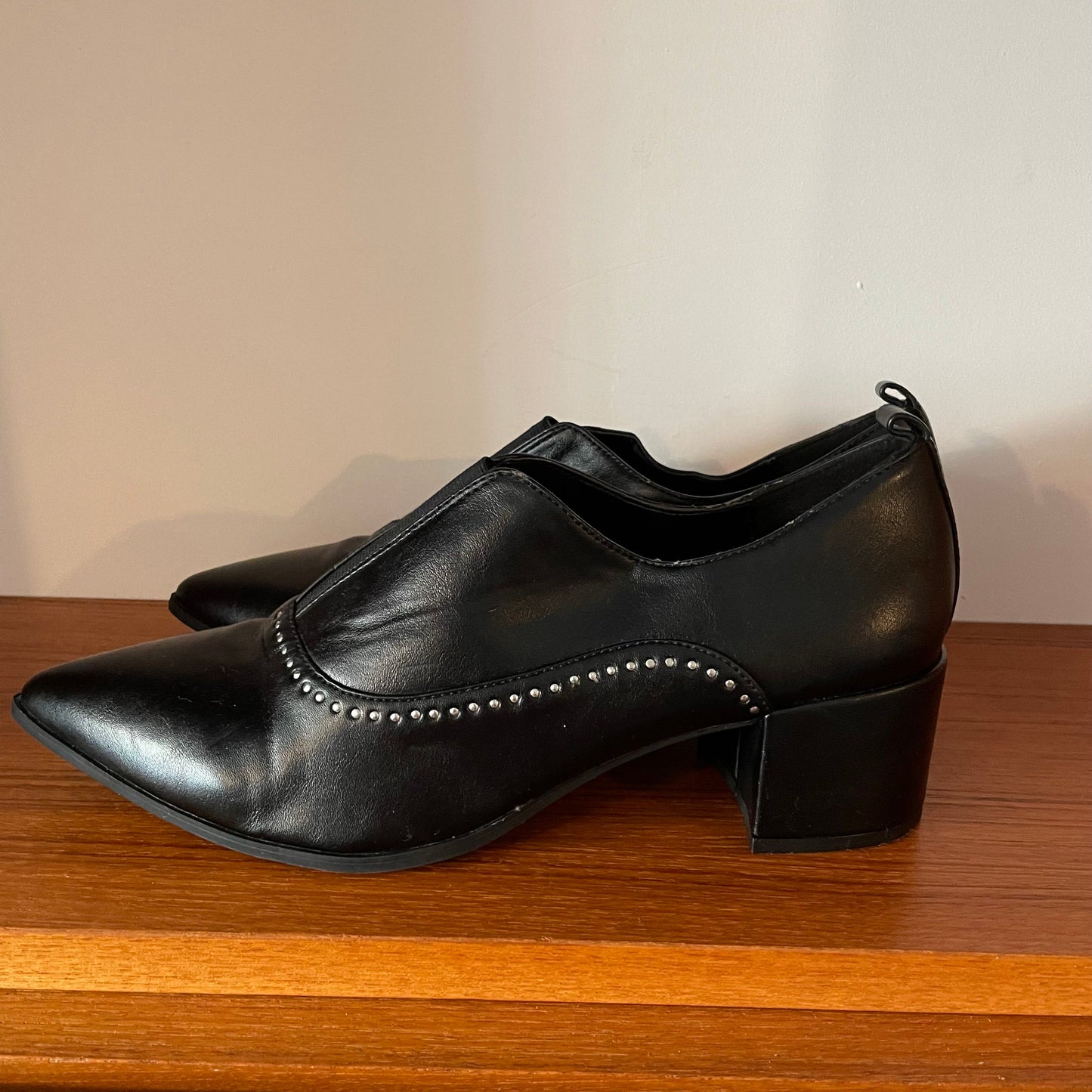 Preloved Black M&S Collection Pointed Leather Heeled Shoes UK 8