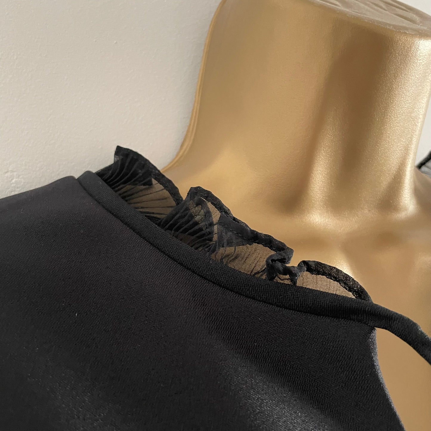Dress Vintage Rozlynne of London Black Midi Sleeveless Dress