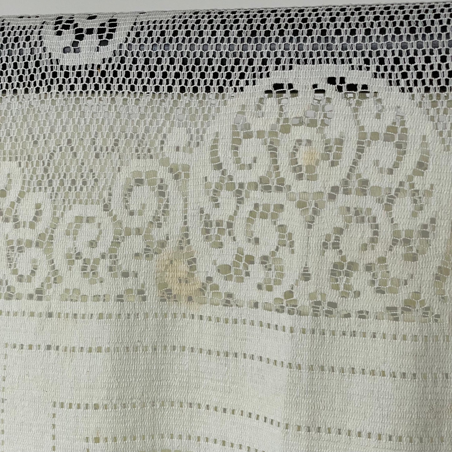 Vintage Pastel Yellow Woven Lace Tablecloth Fabric Haberdashery