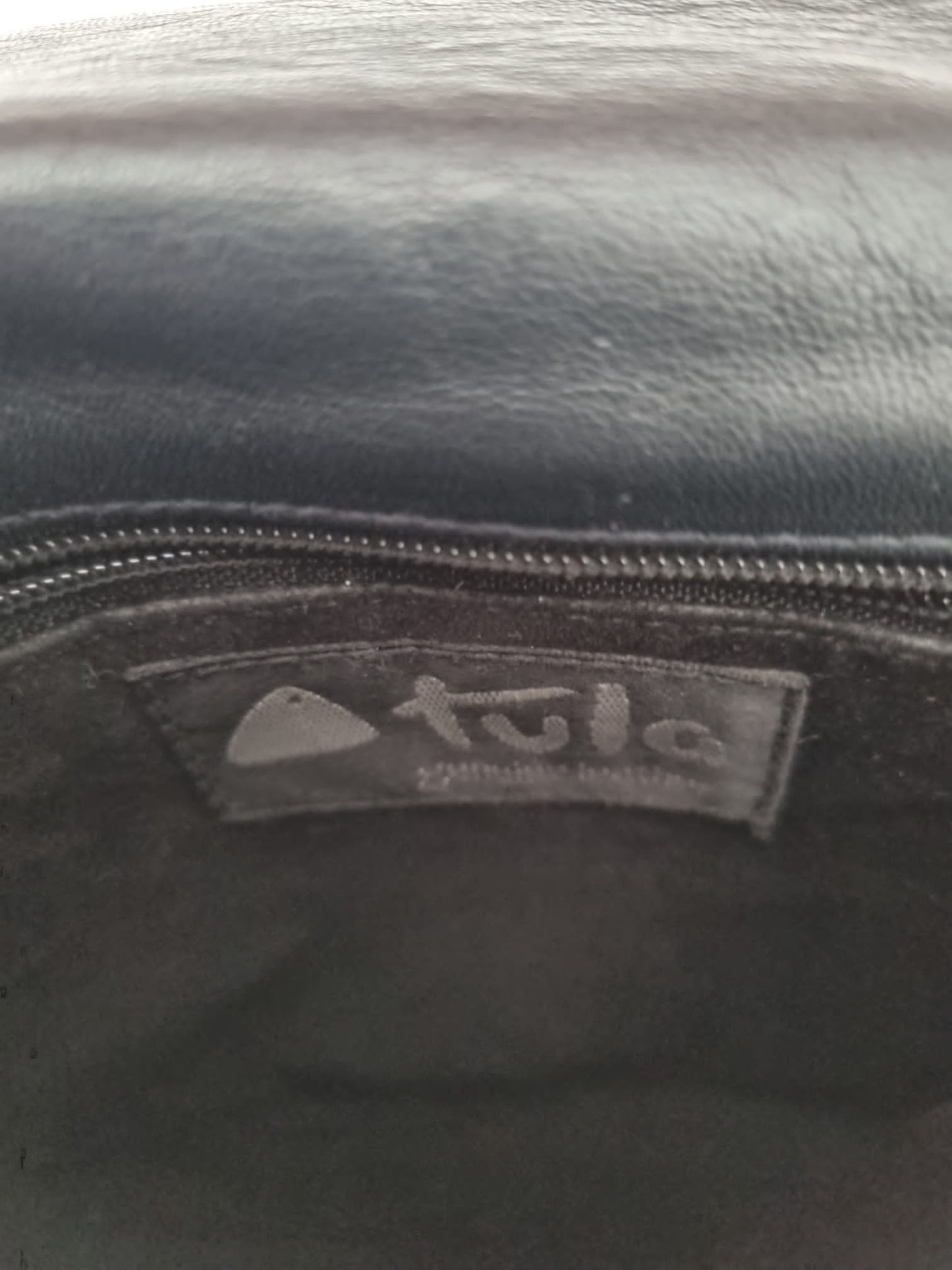 Tula Black and Silver Leather Shoulder Vintage Bag Delight