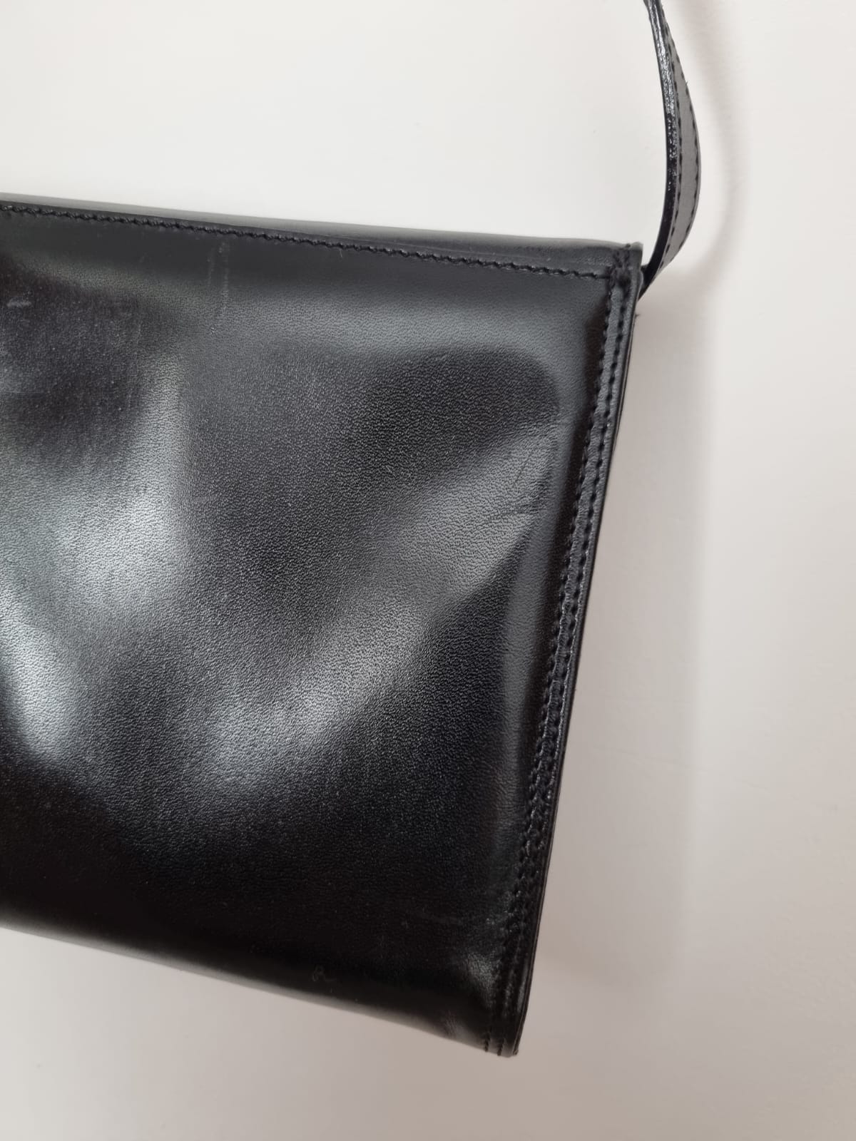 Vivaldi Black Envelope Shoulder Vintage Bag with Gold Bow