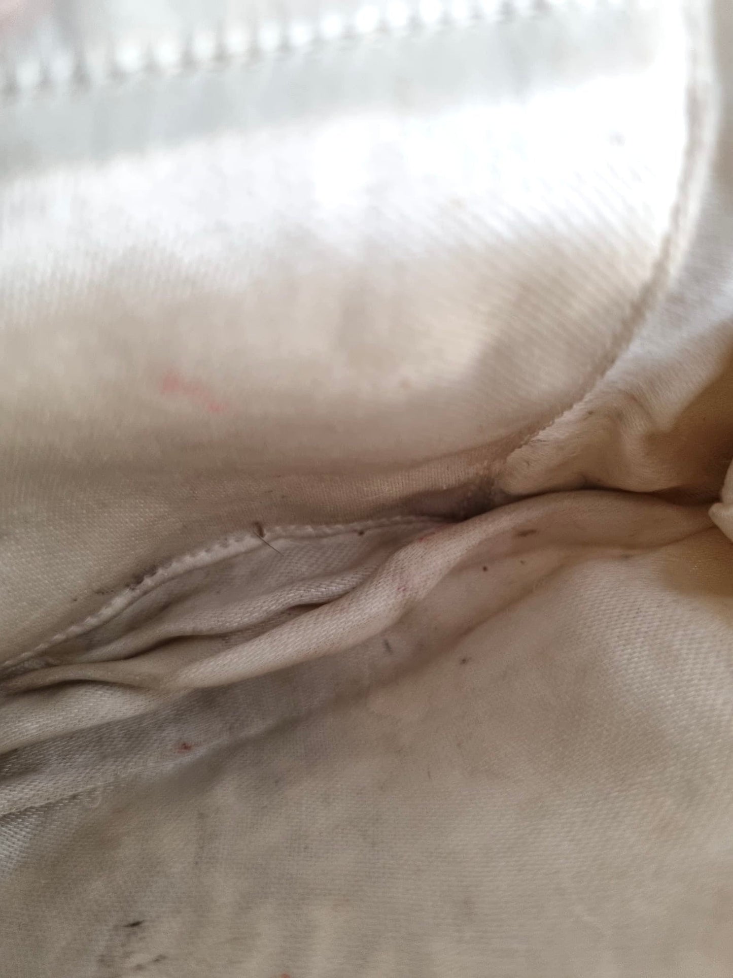 White Beaded Handbag Vintage for Elegant Evening Outings