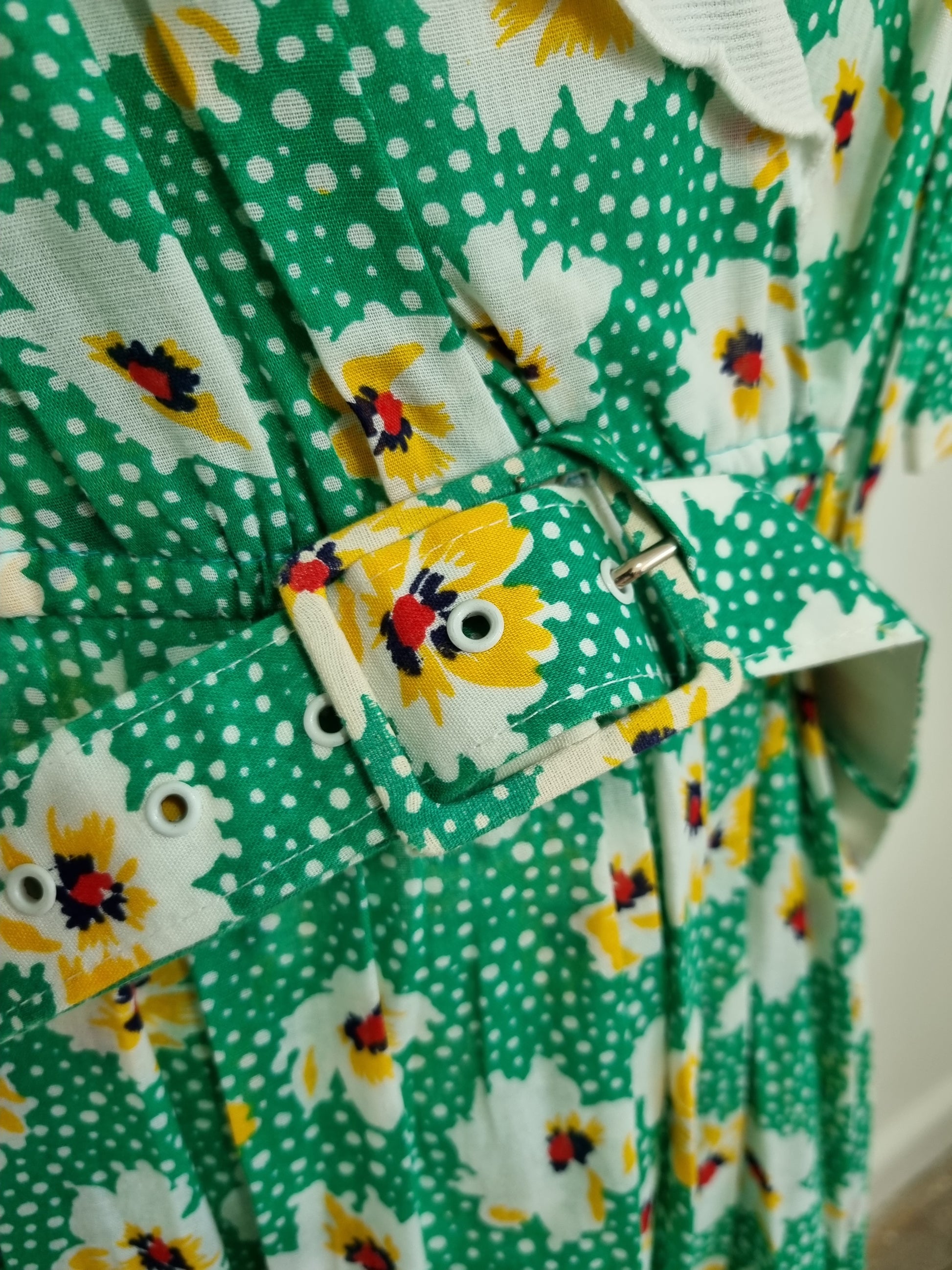 Vintage Midsize Dress (MEDIUM) - Vintage Appreciation Society