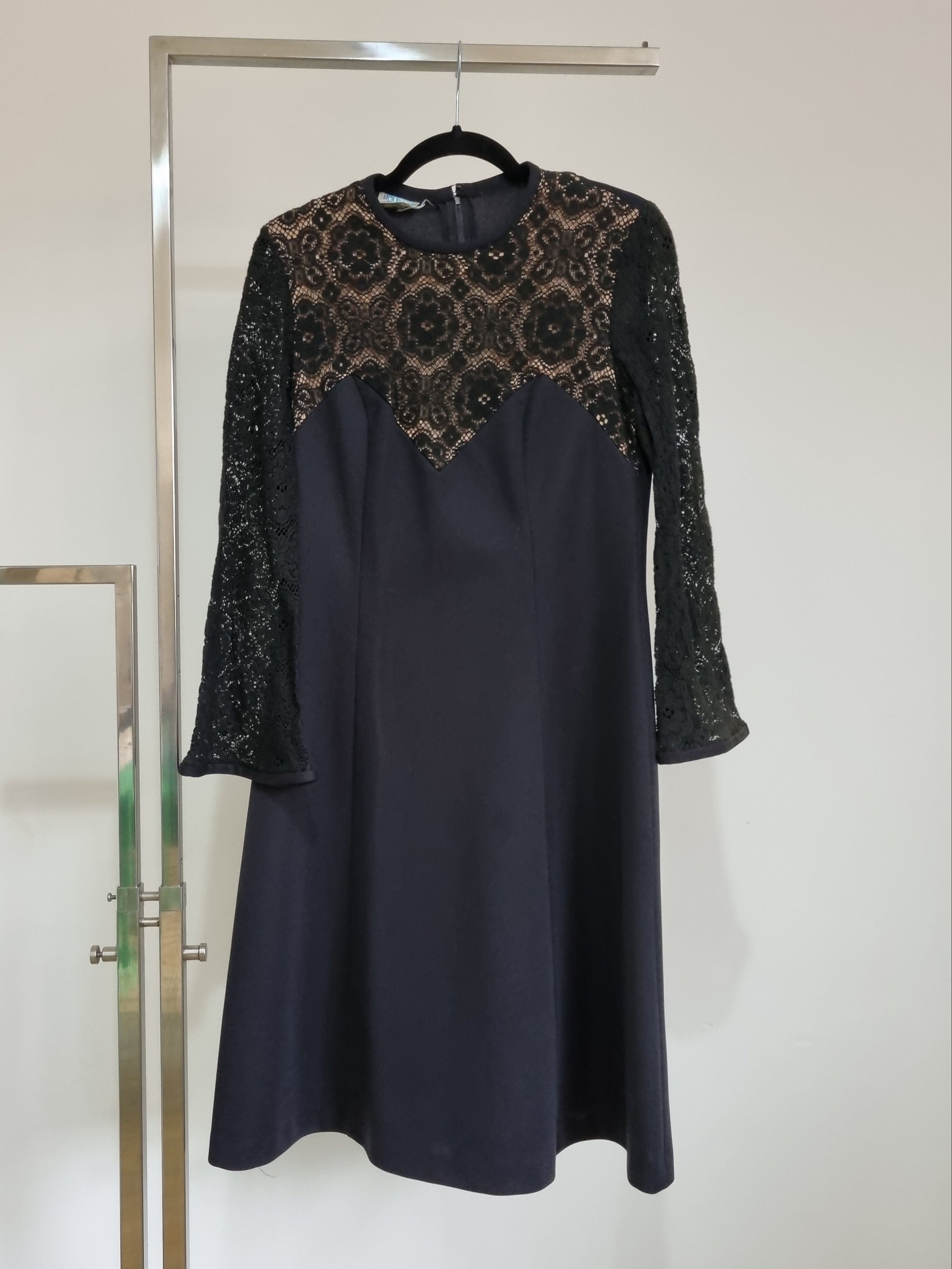 Deadstock Vintage Black Short Lace Evening Dress UK 12 - Vintage Appreciation Society