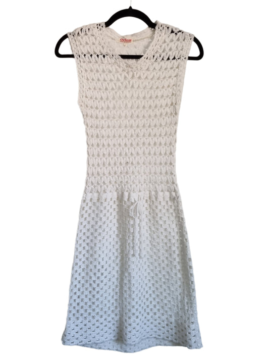 Orlon Sleeveless White Crochet Holiday Dress Tunic with Pull Cord UK 6 - Vintage Appreciation Society
