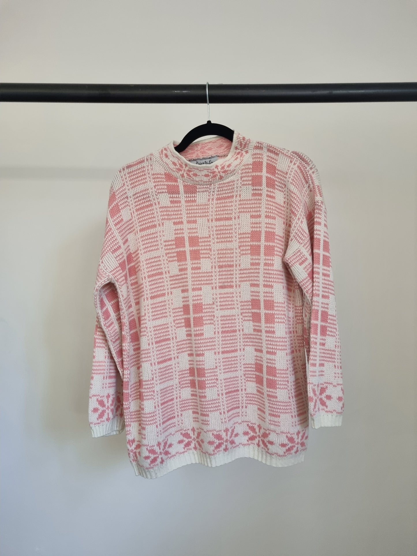 Private Eyes USA Vintage Jumper UK 16 Pink and White Geometric