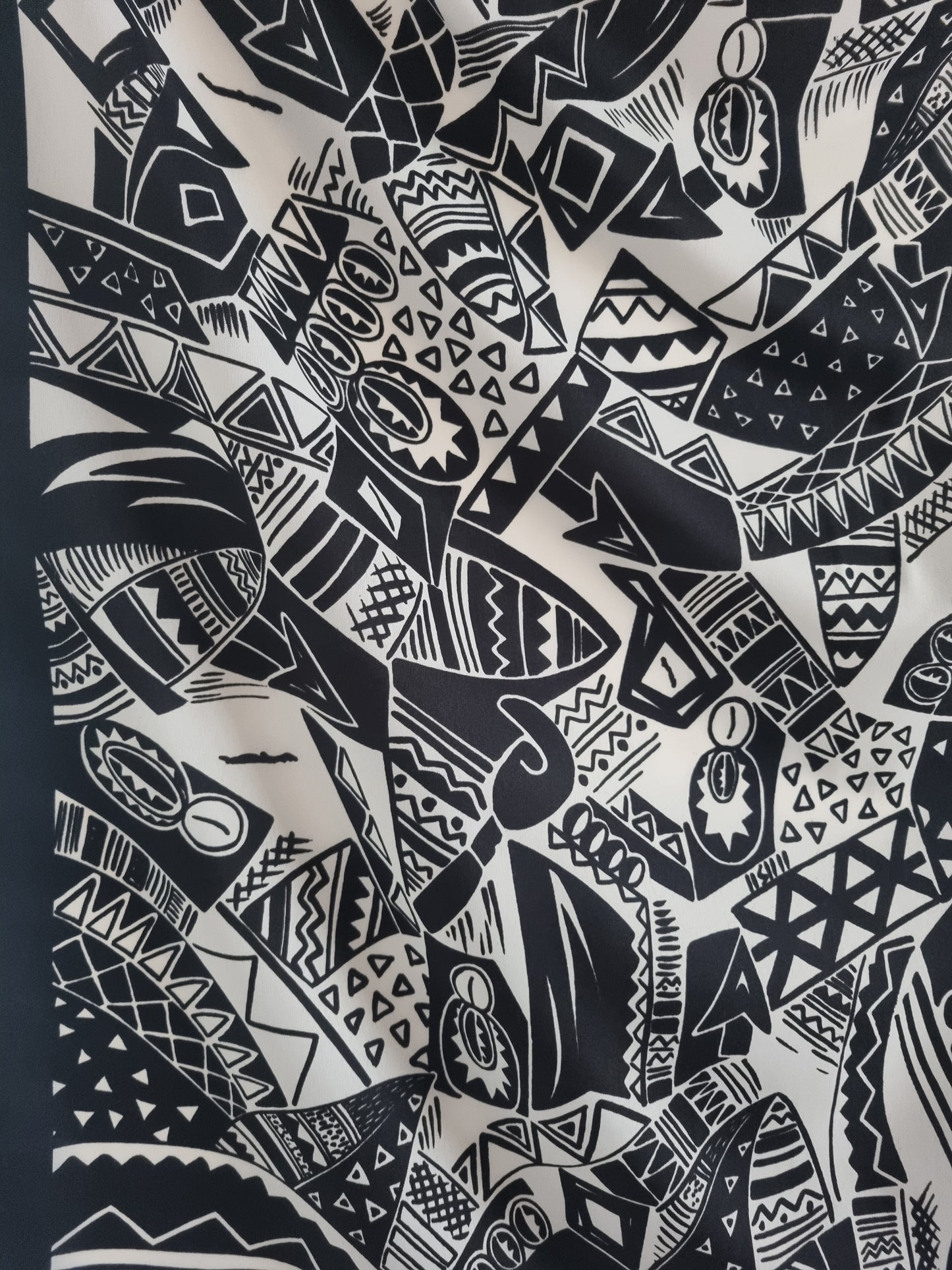 Vintage Black and White Geometric 1980s Scarf 75cmx75cm