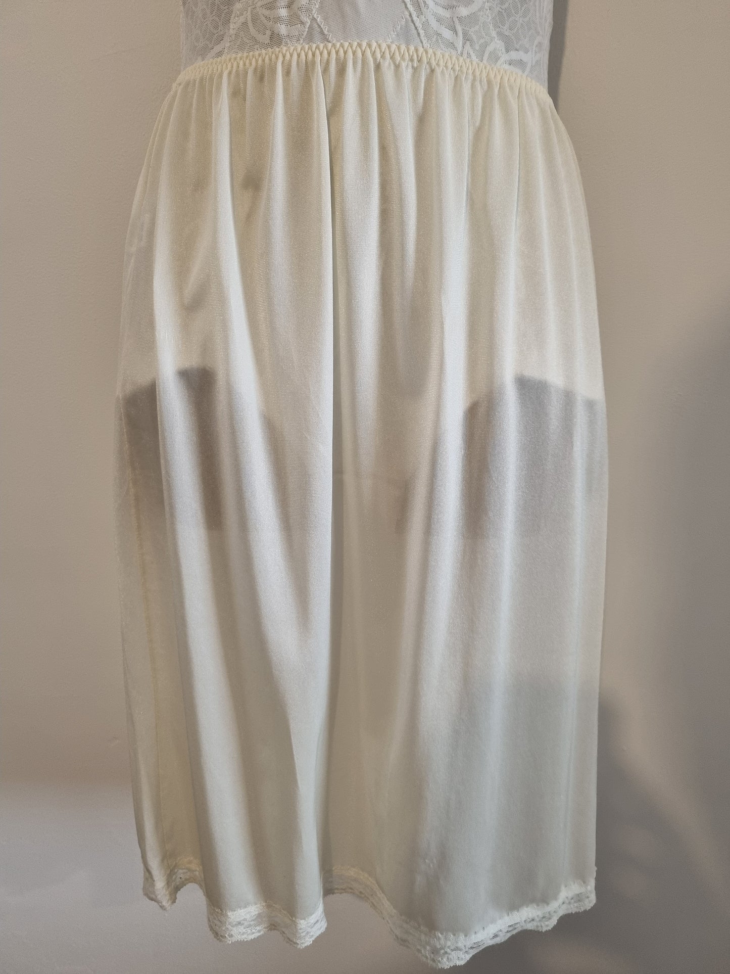 Vintage Elasticated Cream Half Slip Skirt with Lace Trim UK