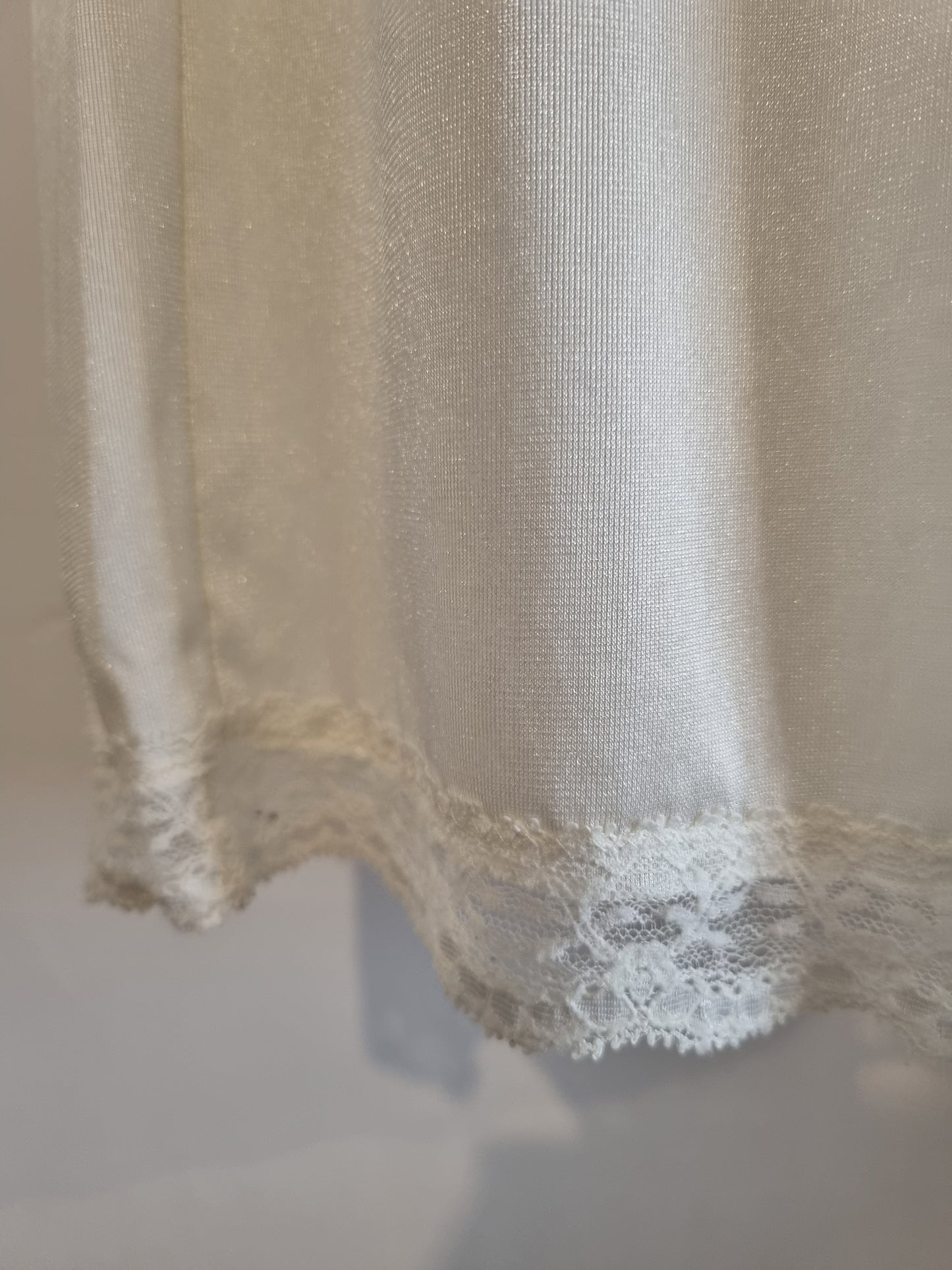 Vintage Elasticated Cream Half Slip Skirt with Lace Trim UK