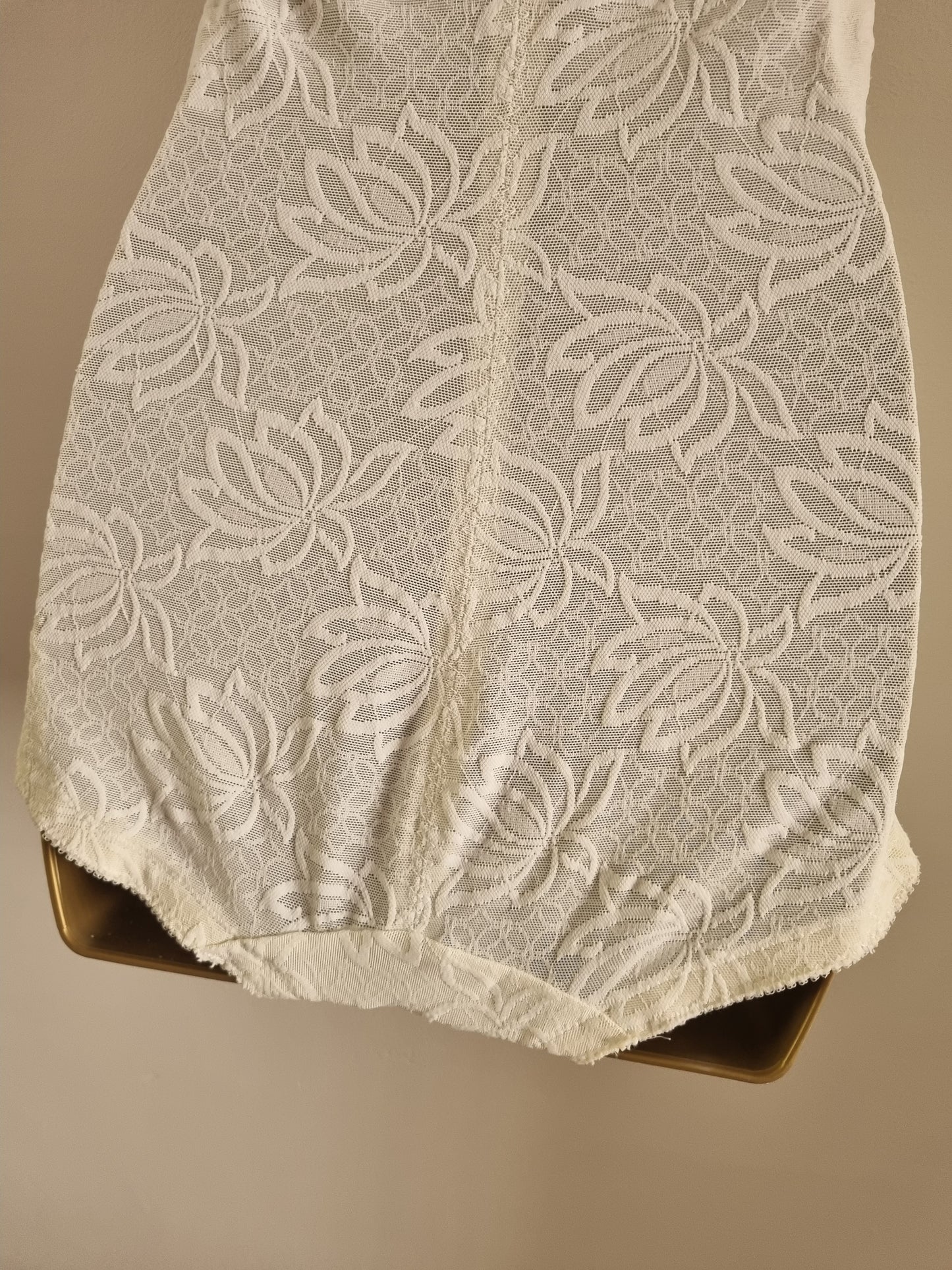 Bodysuit Vintage Lace Berlei Instant Slimming Crossover Design