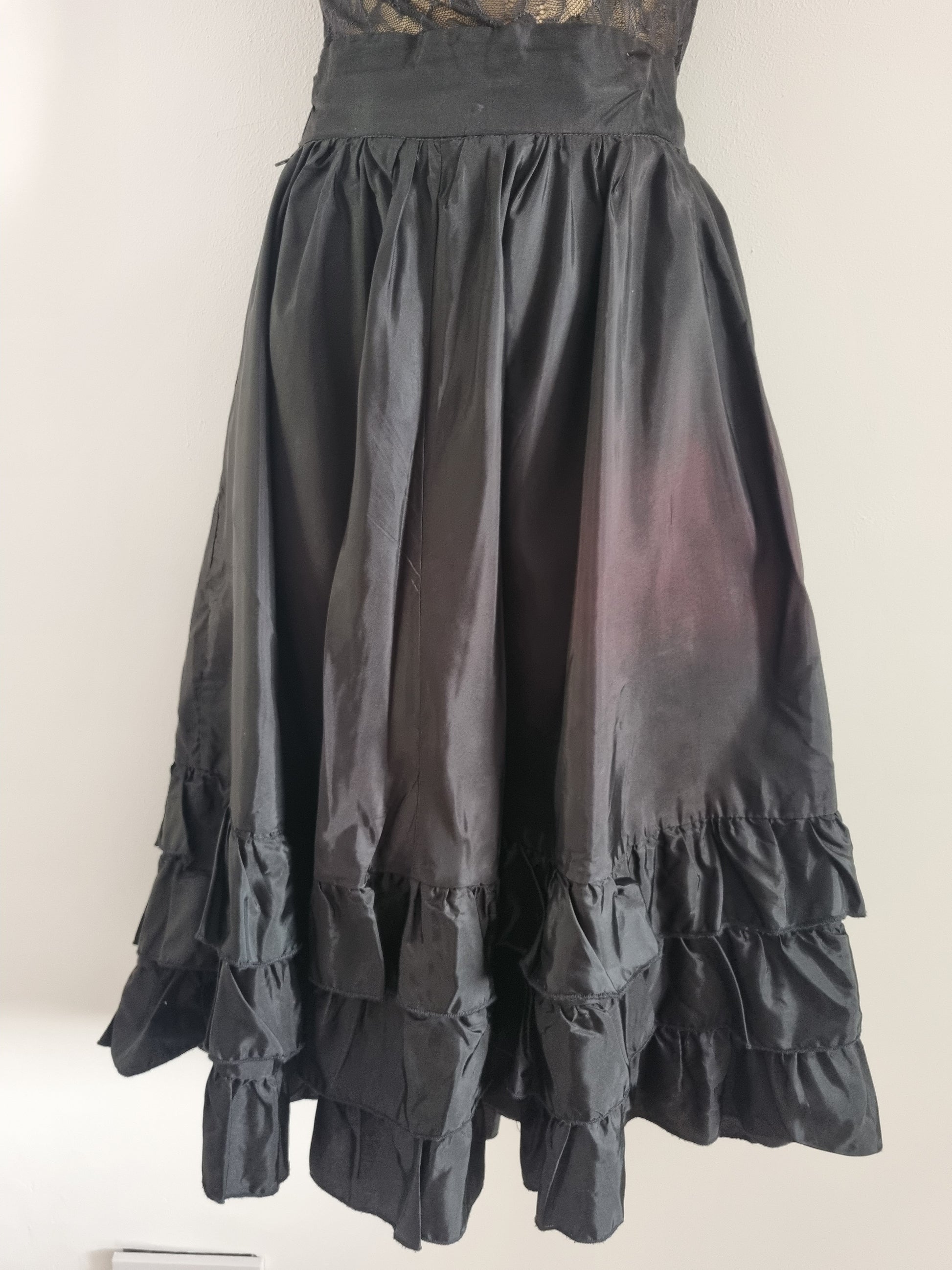 1970s Vintage Ariella Designed Skirt with Ruffle Detail - Vintage Appreciation Society