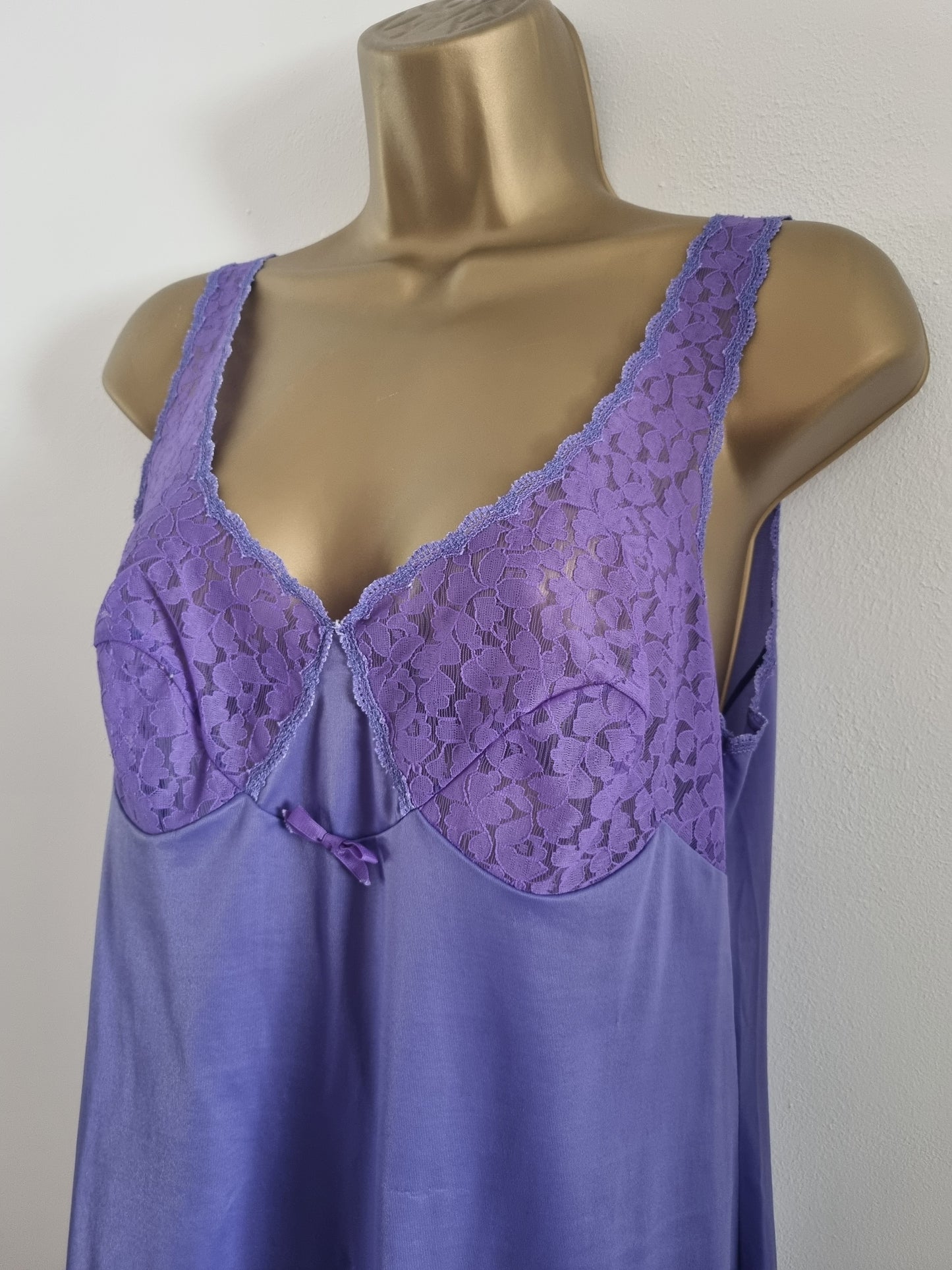 Vintage Purple Short Lace Bust Slip Dress for Elegant Occasions