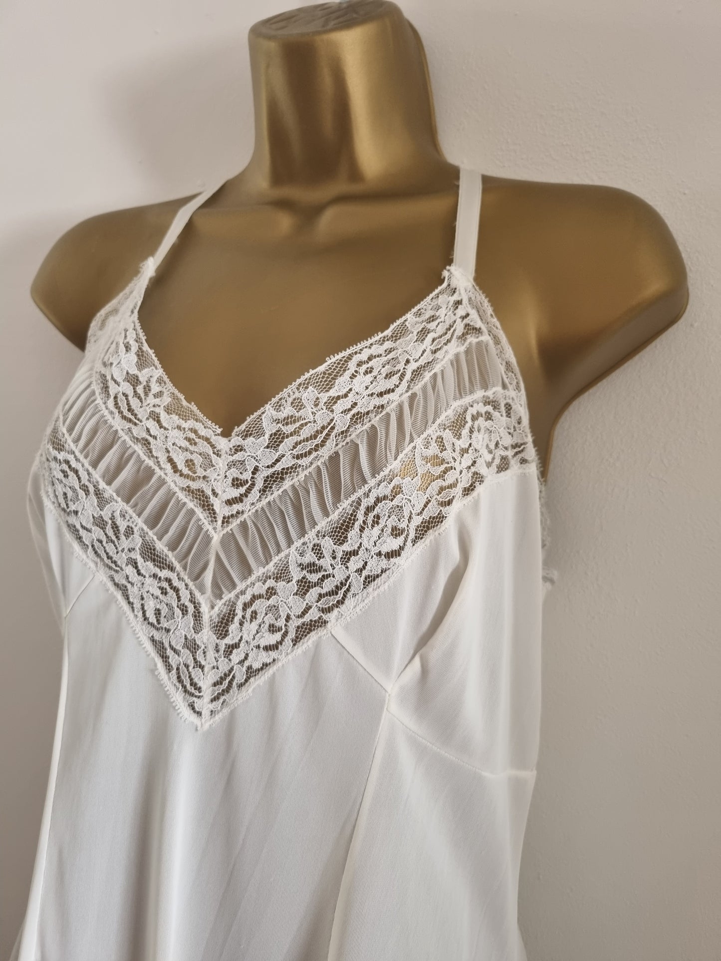 Vintage White Plunge Slit Hem Lace Slip Dress for Elegant Evenings