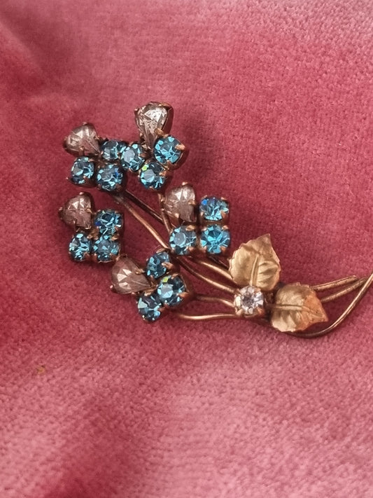 Vintage Brooch Gold Tone 50s Acquamarine Austrian Glass Flower Spray Floral