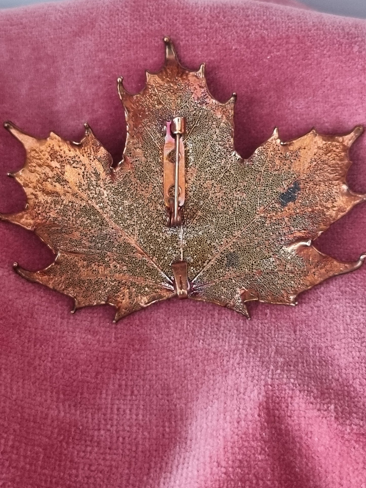 Vintage Brooch and Pendant Copper Tone Maple Leaf Large