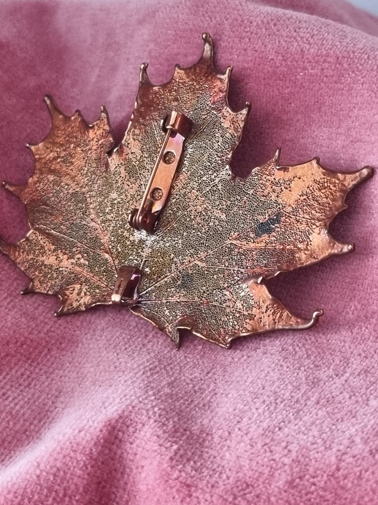 Vintage Brooch and Pendant Copper Tone Maple Leaf Large