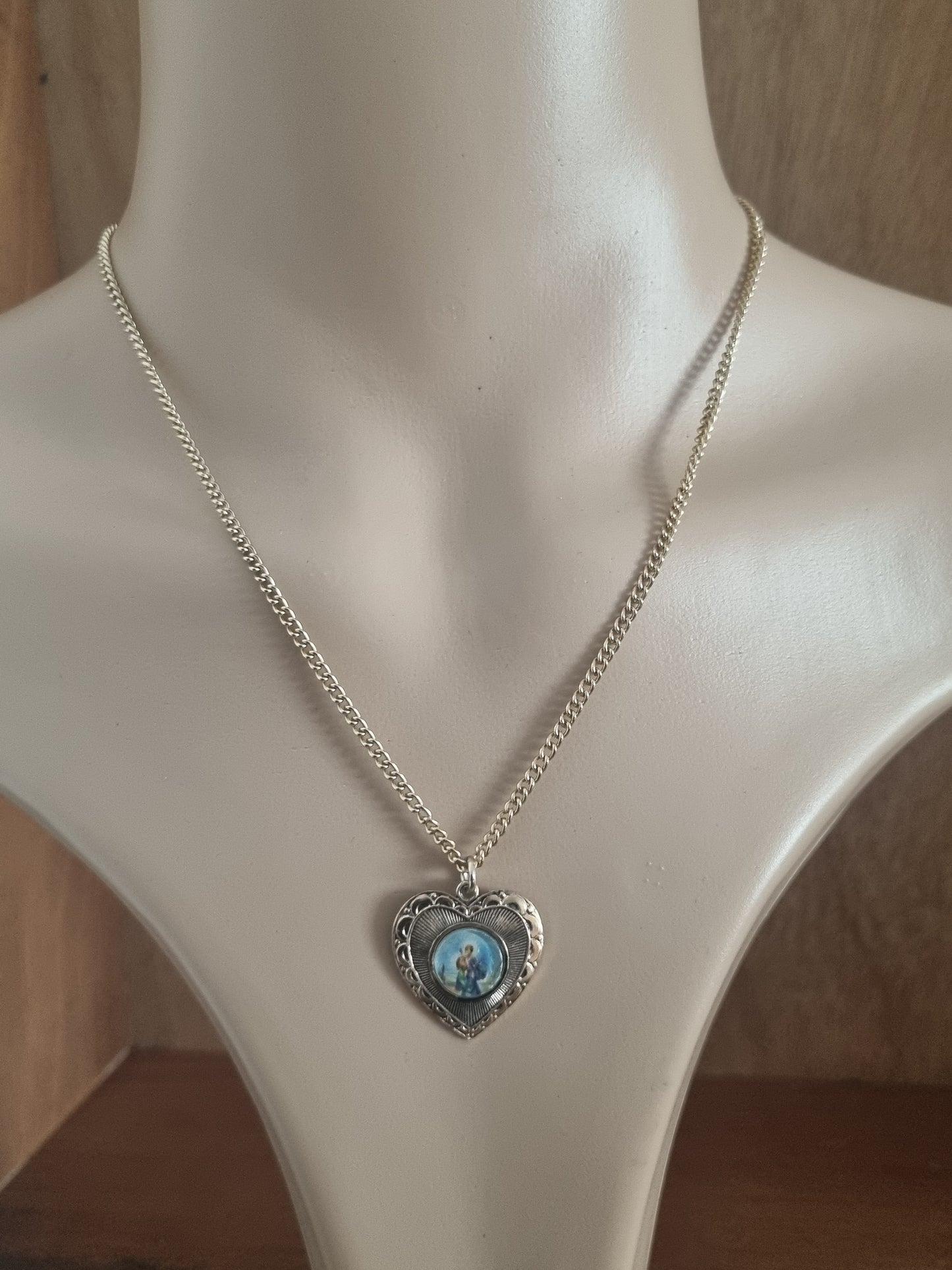 Vintage Necklace St Christopher Gold Tone Heart Cameo Religious Costume Chain